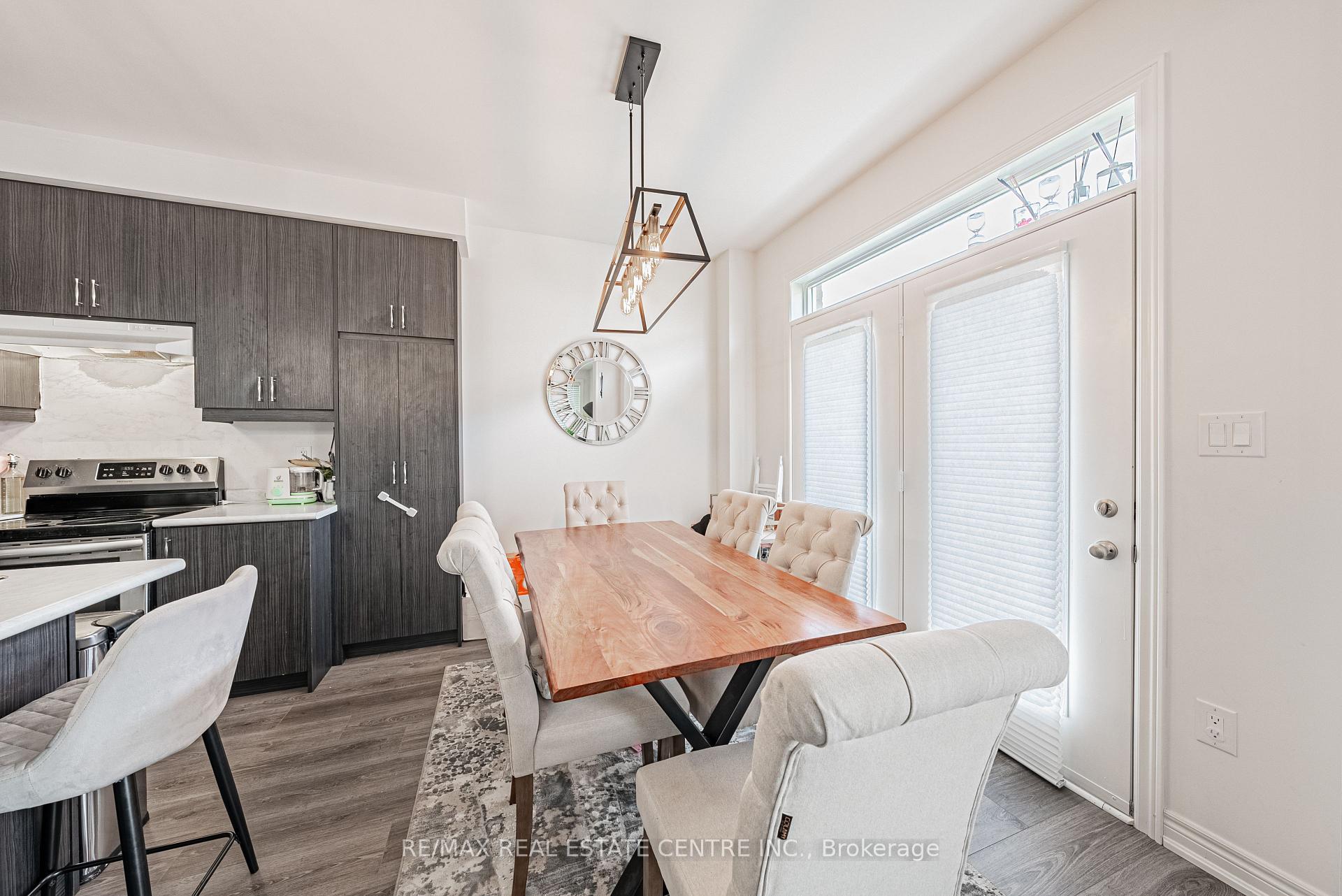 Photo 24 of 95 Kenesky Drive, Hamilton, Waterdown — HOMEH
