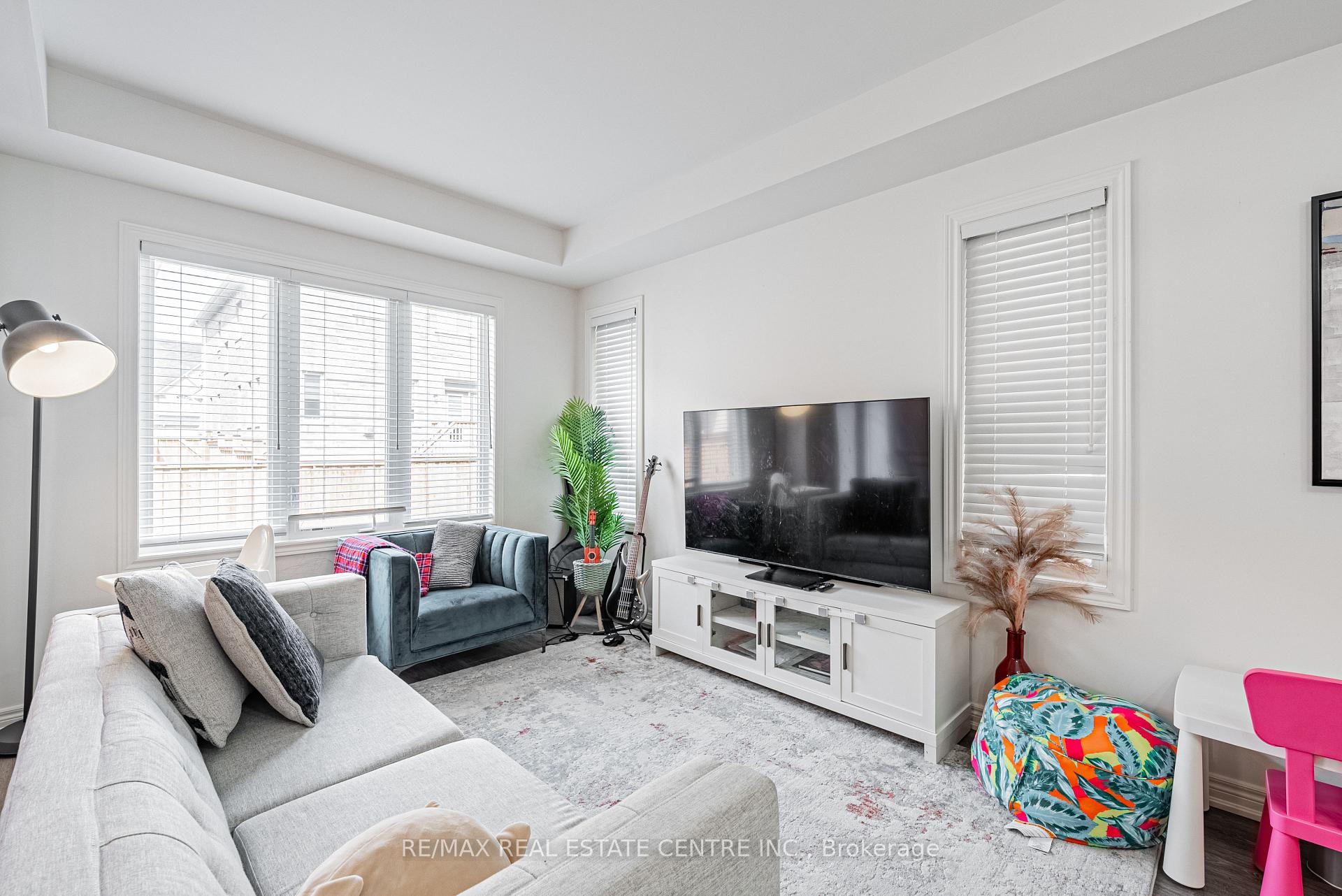 Photo 28 of 95 Kenesky Drive, Hamilton, Waterdown — HOMEH