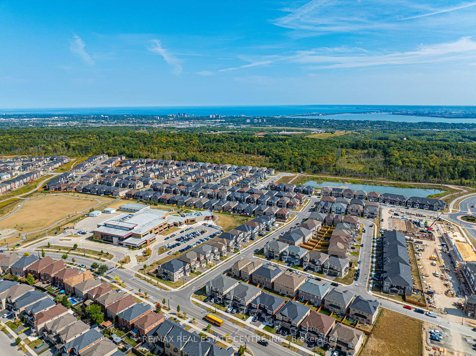 Photo 36 of 95 Kenesky Drive, Hamilton, Waterdown — HOMEH