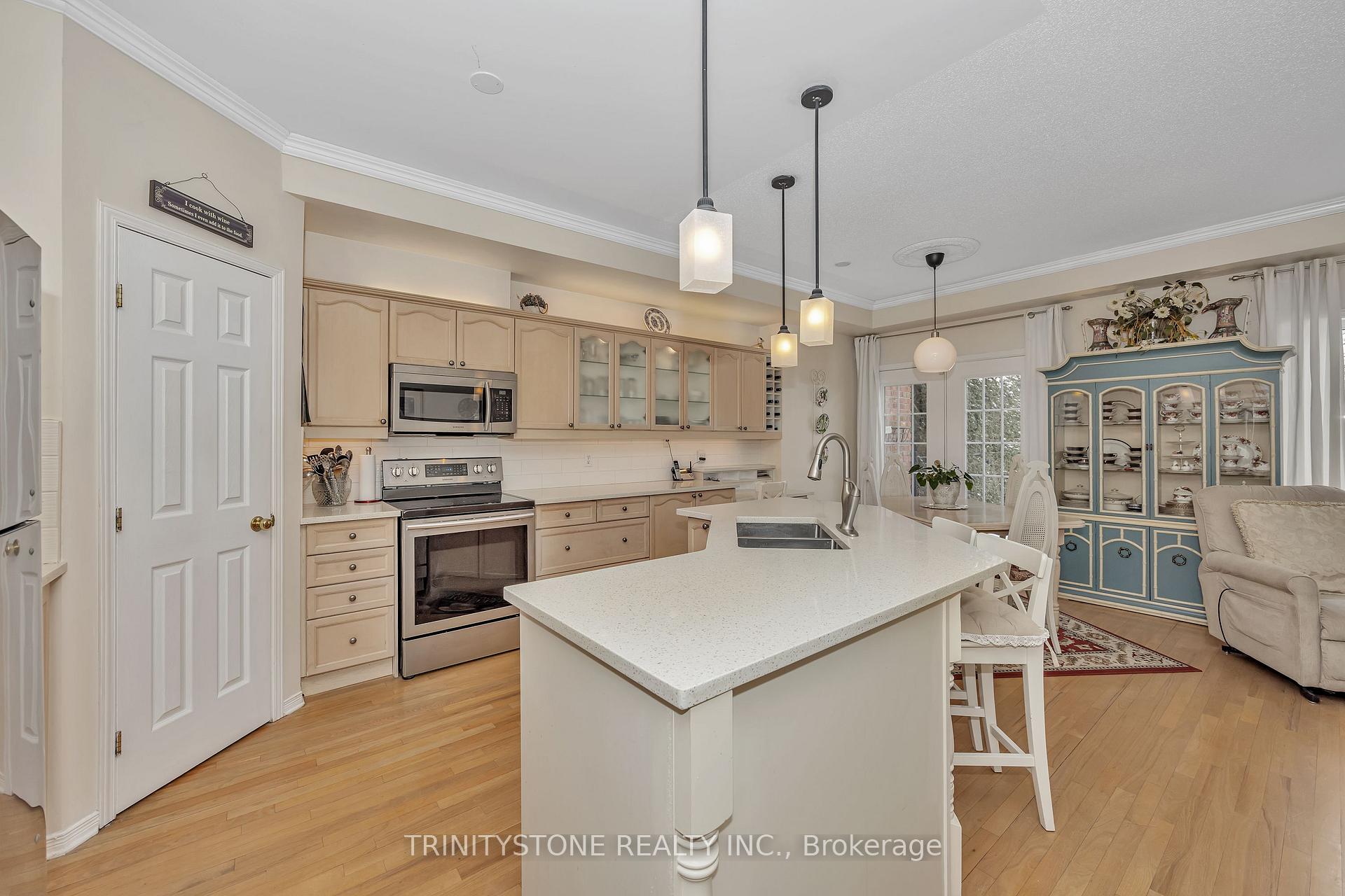 Photo 10 of 5 Laumann Court, Ottawa, Stittsville (Central) — HOMEH