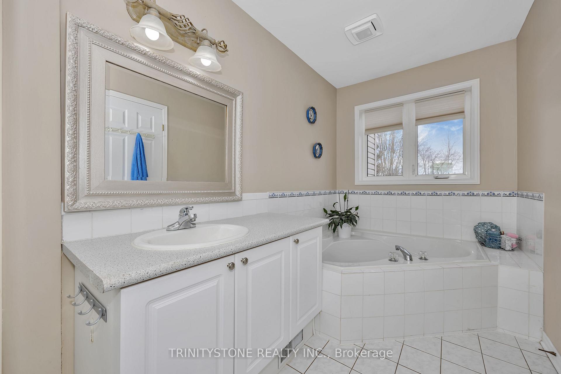 Photo 19 of 5 Laumann Court, Ottawa, Stittsville (Central) — HOMEH