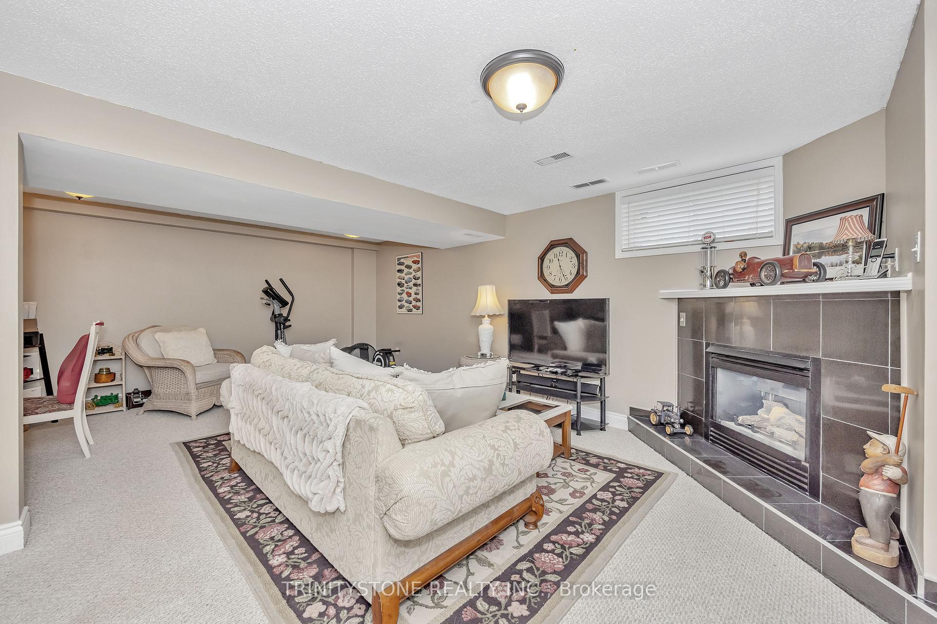 Photo 24 of 5 Laumann Court, Ottawa, Stittsville (Central) — HOMEH