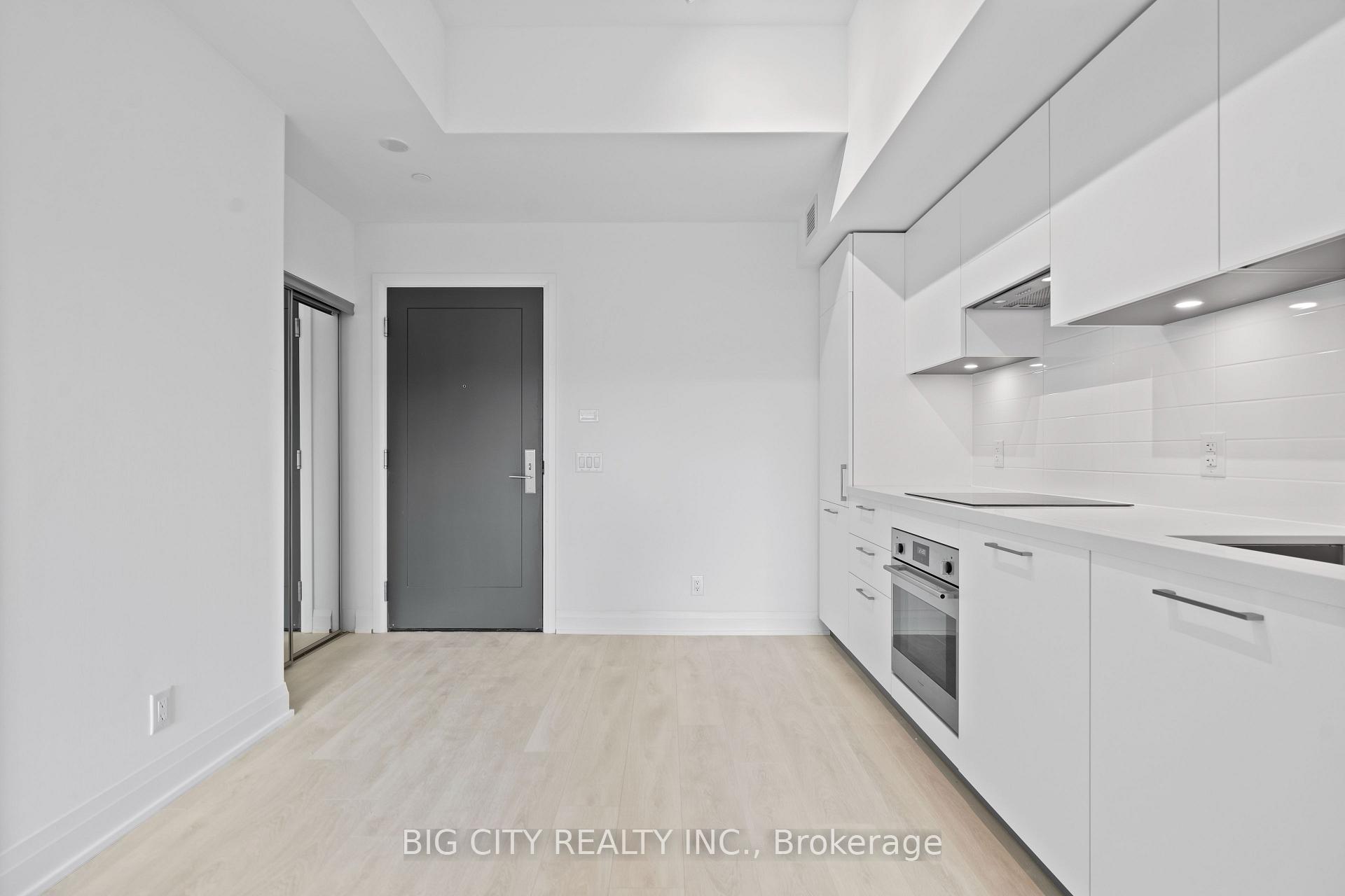 Photo 3 of Unit 629, 33 Frederick Todd Way, Toronto, Thorncliffe Park — HOMEH