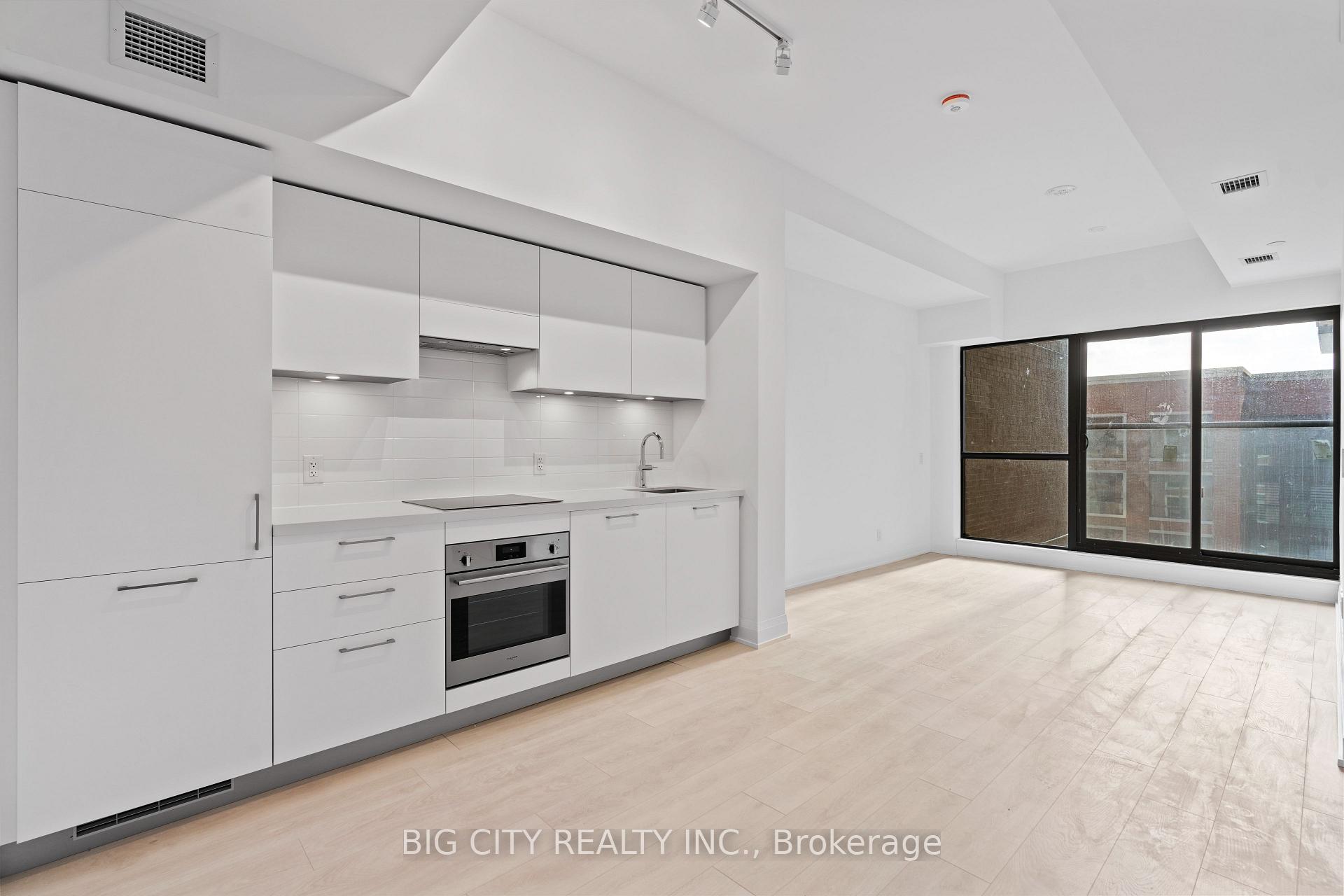 Photo 4 of Unit 629, 33 Frederick Todd Way, Toronto, Thorncliffe Park — HOMEH