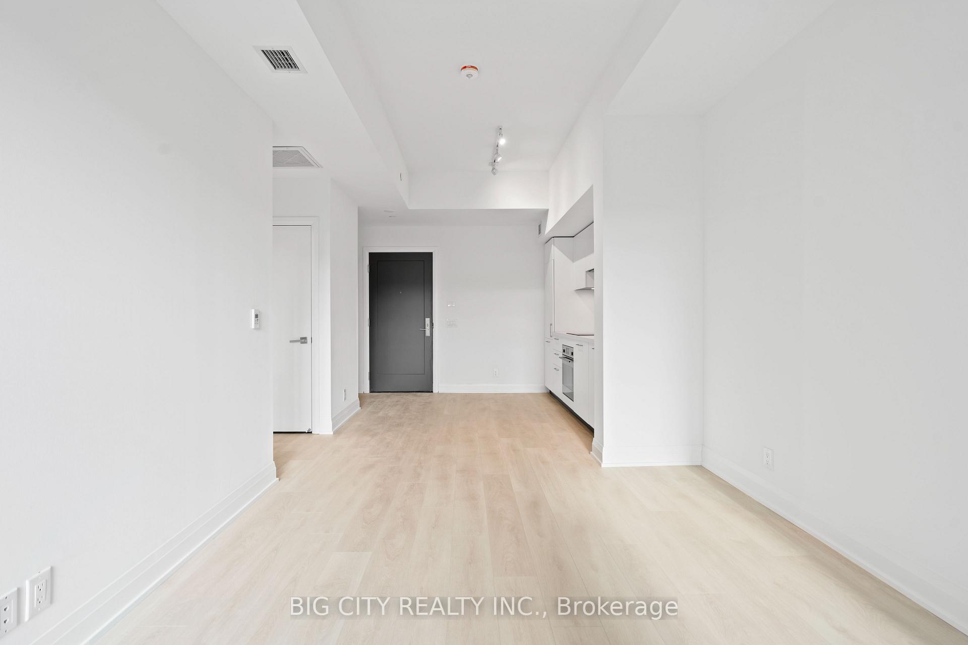 Photo 9 of Unit 629, 33 Frederick Todd Way, Toronto, Thorncliffe Park — HOMEH