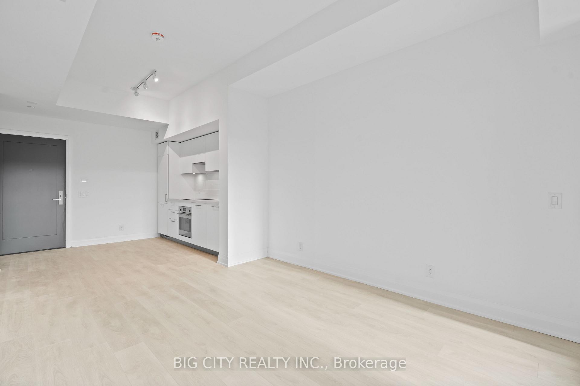 Photo 10 of Unit 629, 33 Frederick Todd Way, Toronto, Thorncliffe Park — HOMEH
