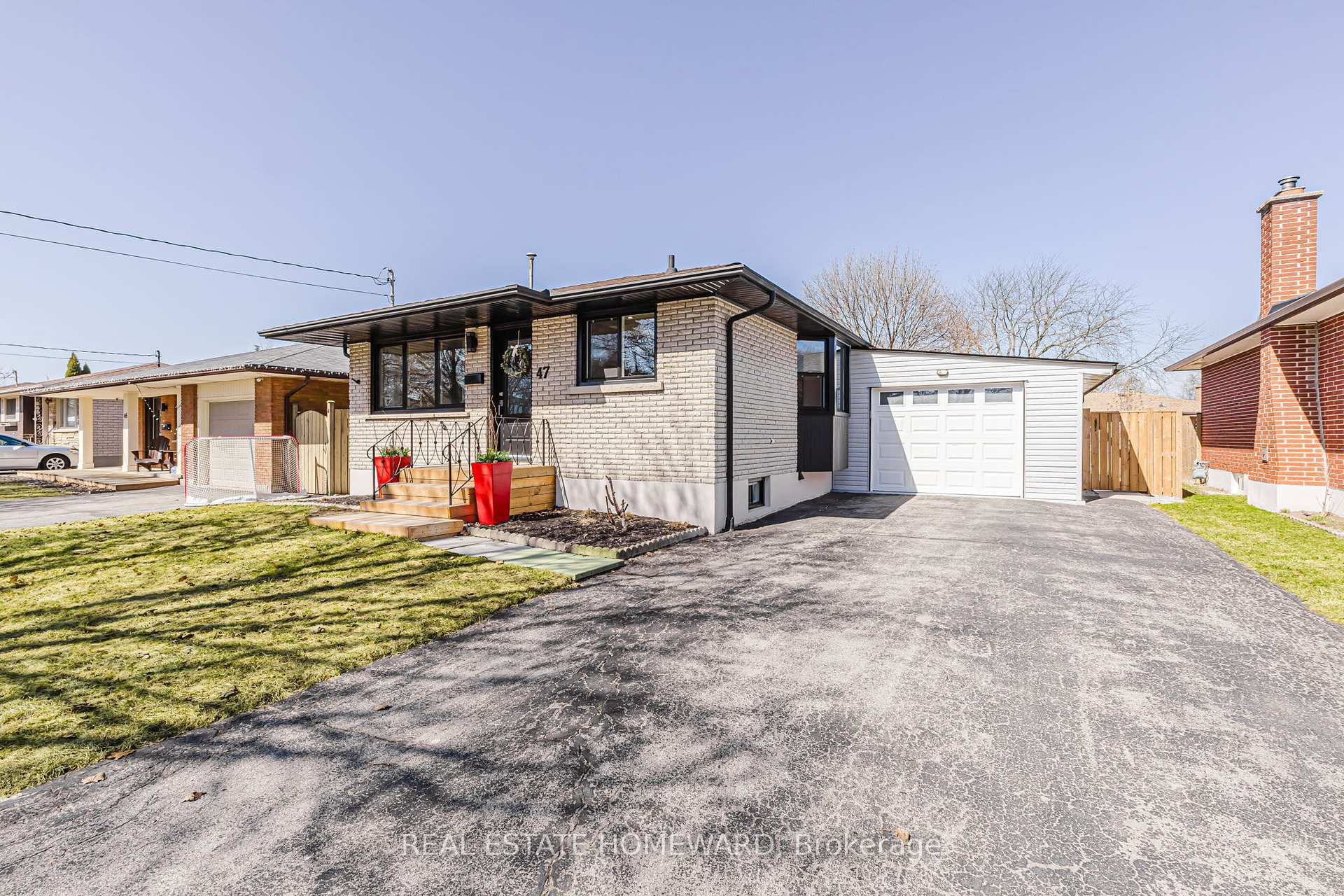 Photo 22 of 47 Densgrove Drive, St. Catharines, Vine/Linwell — HOMEH