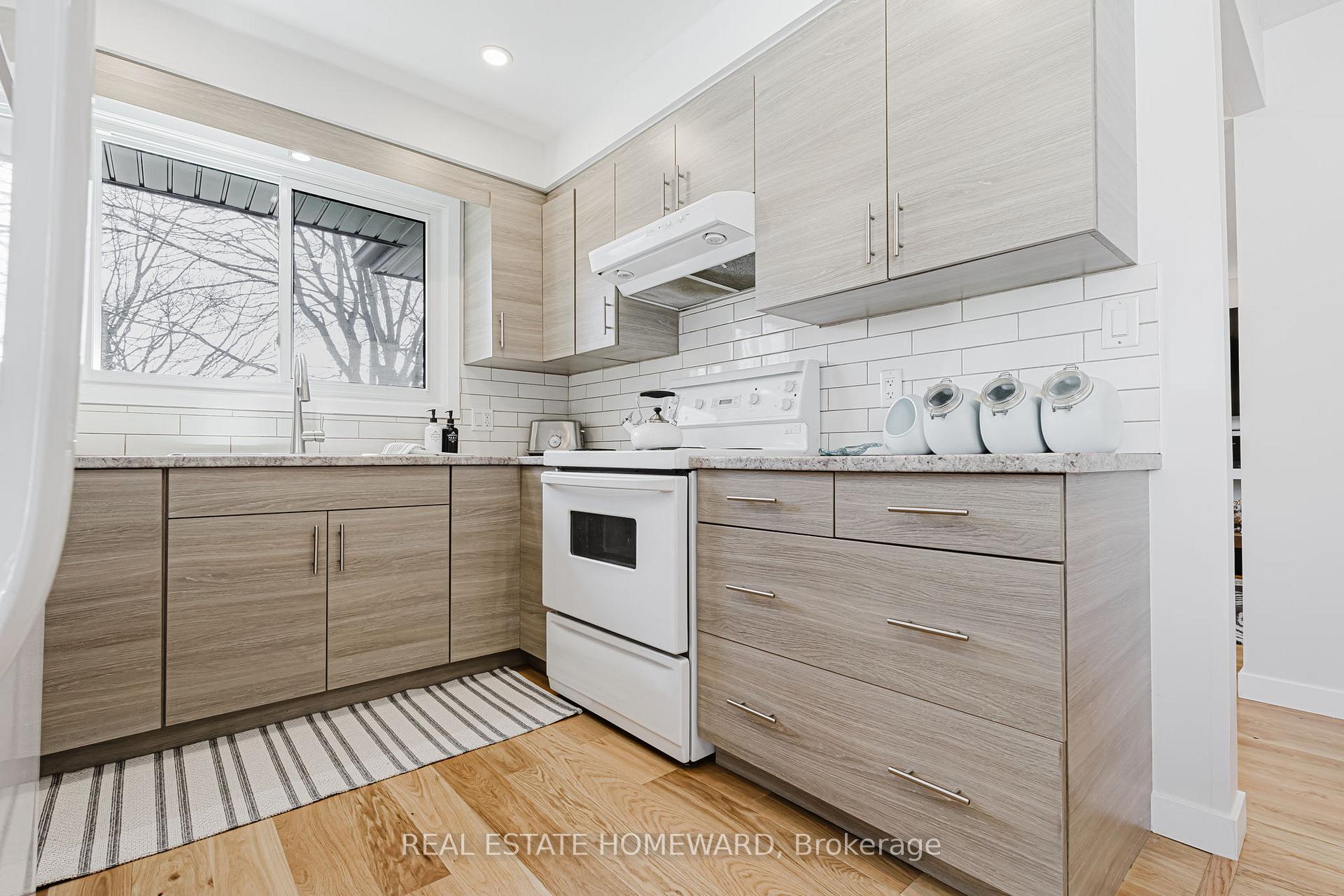 Photo 34 of 47 Densgrove Drive, St. Catharines, Vine/Linwell — HOMEH