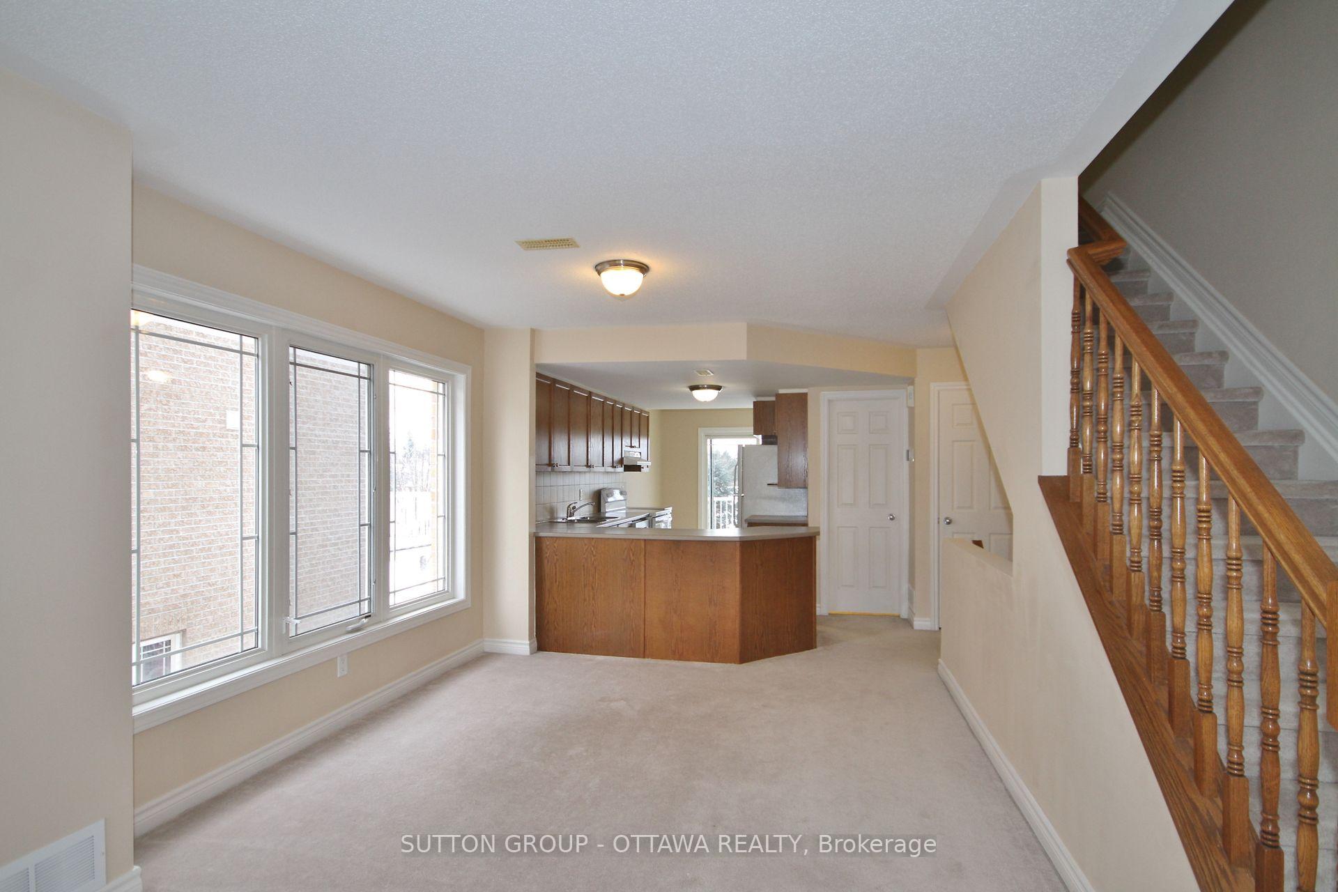 Photo 4 of Unit 33, 261 Paseo, Ottawa, Centrepointe — HOMEH