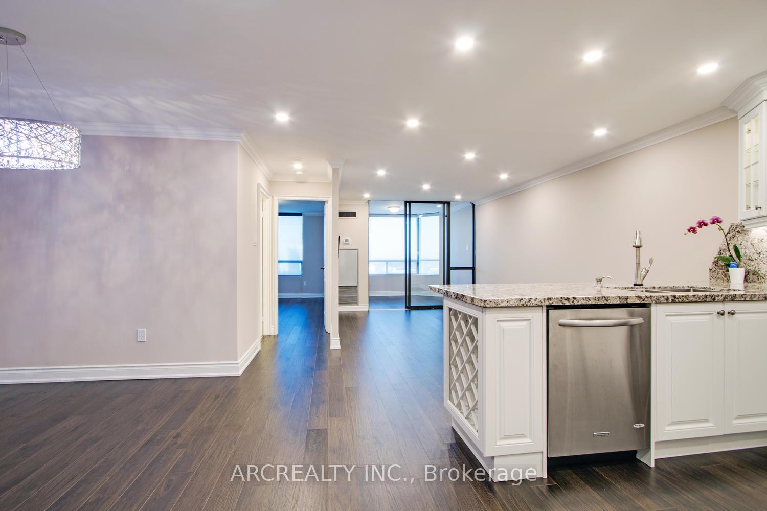 Photo 24 of Unit 1010, 7601 Bathurst Street, Vaughan, Crestwood-Springfarm-Yorkhill — HOMEH