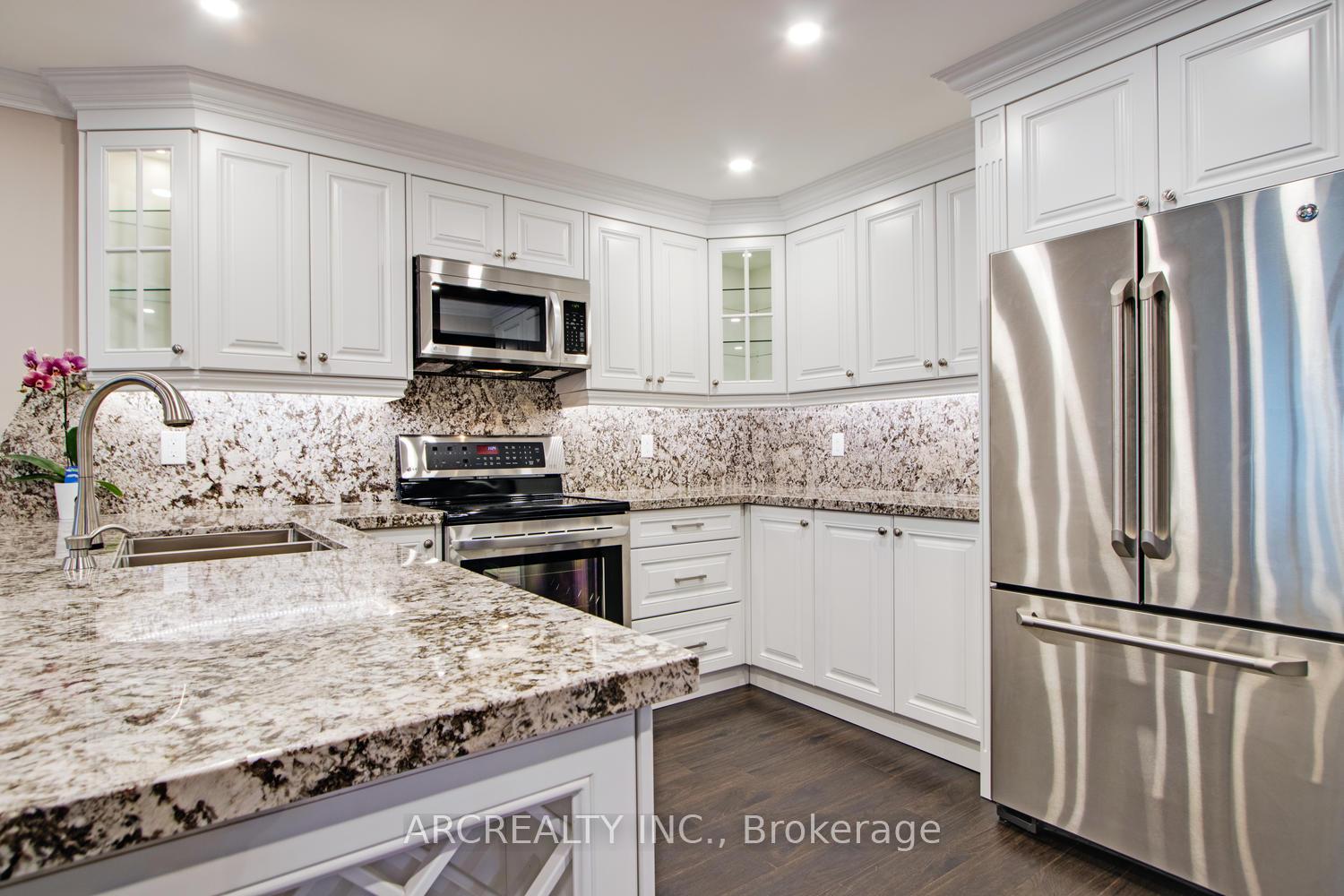 Photo 25 of Unit 1010, 7601 Bathurst Street, Vaughan, Crestwood-Springfarm-Yorkhill — HOMEH
