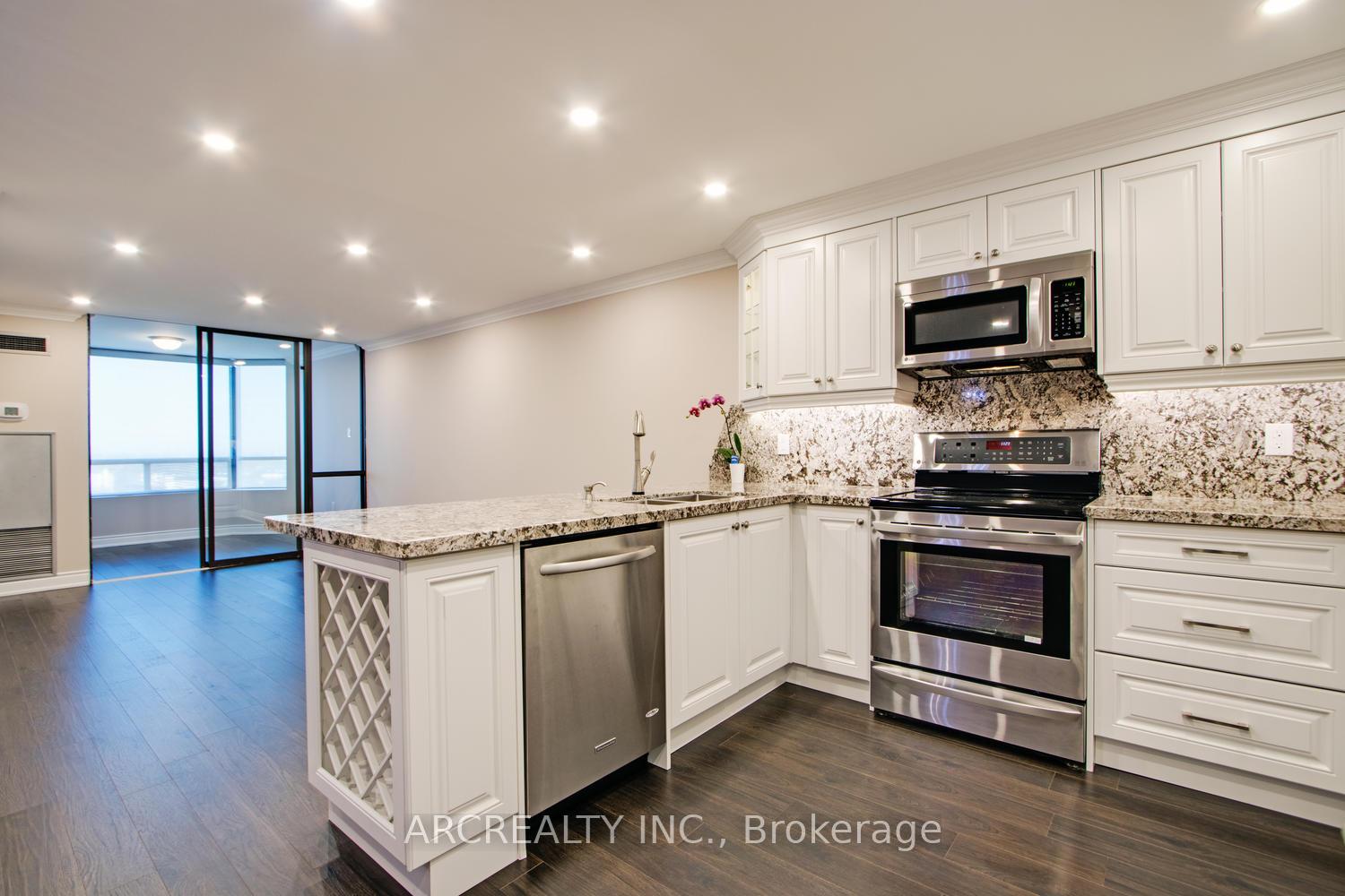 Photo 26 of Unit 1010, 7601 Bathurst Street, Vaughan, Crestwood-Springfarm-Yorkhill — HOMEH
