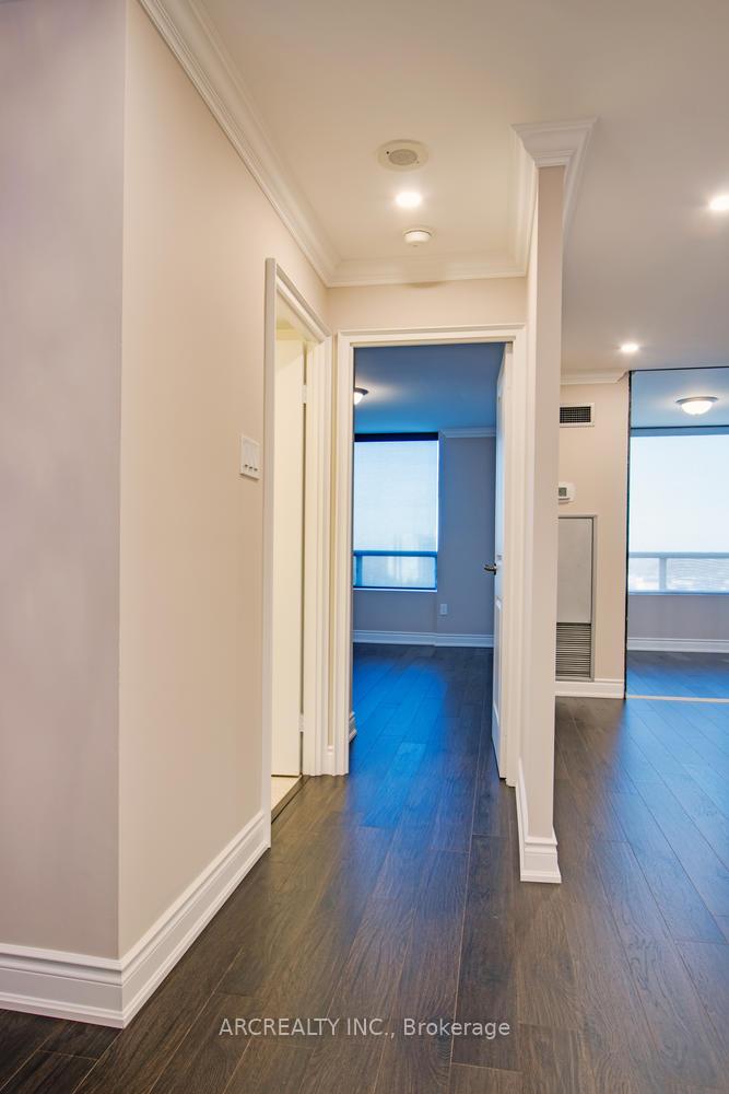 Photo 14 of Unit 1010, 7601 Bathurst Street, Vaughan, Crestwood-Springfarm-Yorkhill — HOMEH