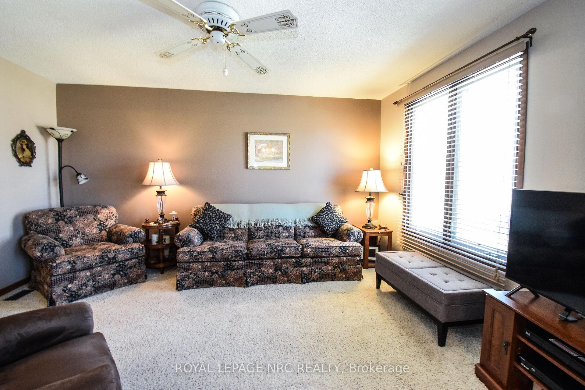 Photo 29 of 37 Rochelle Drive, St. Catharines, Bunting/Linwell — HOMEH