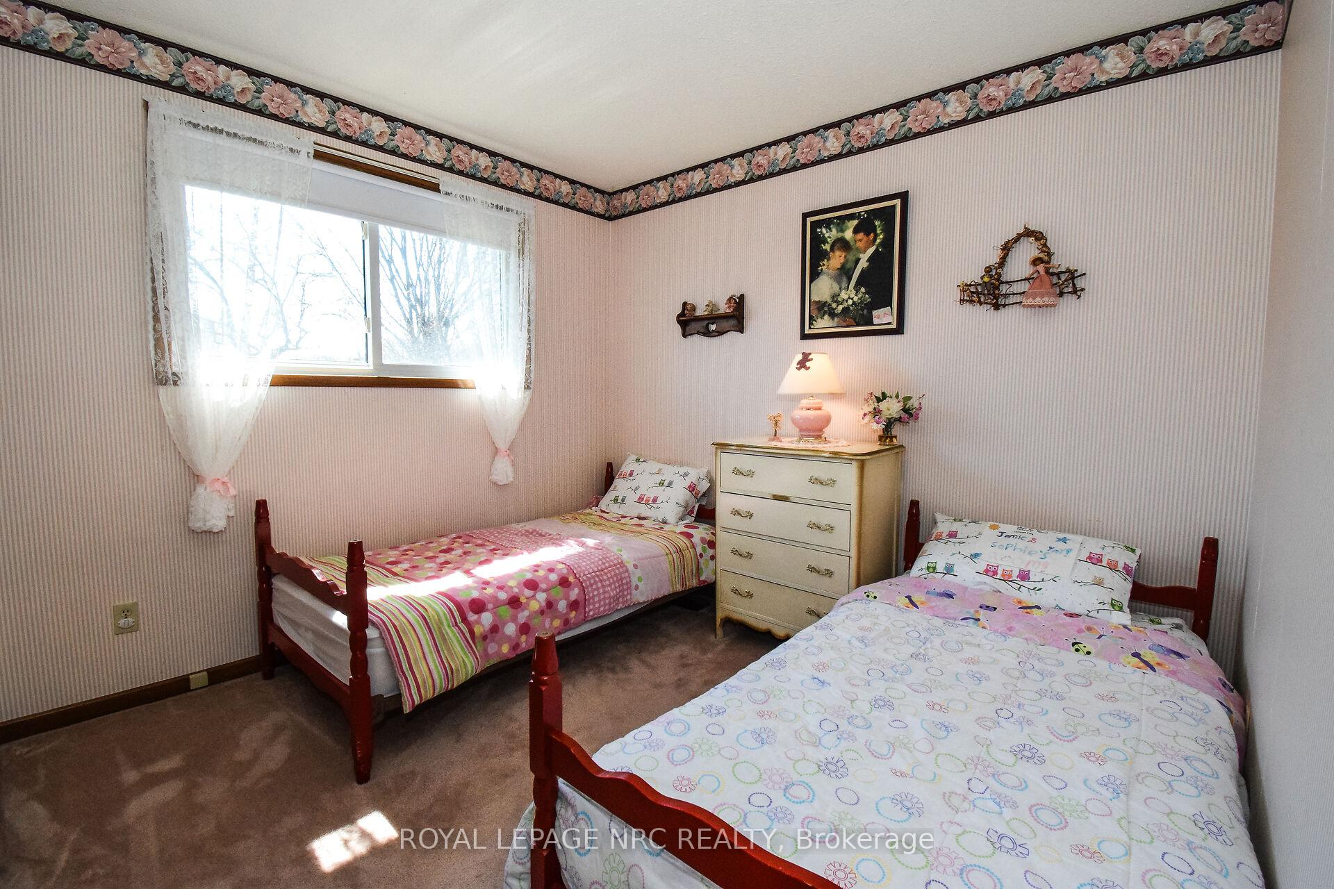 Photo 65 of 37 Rochelle Drive, St. Catharines, Bunting/Linwell — HOMEH