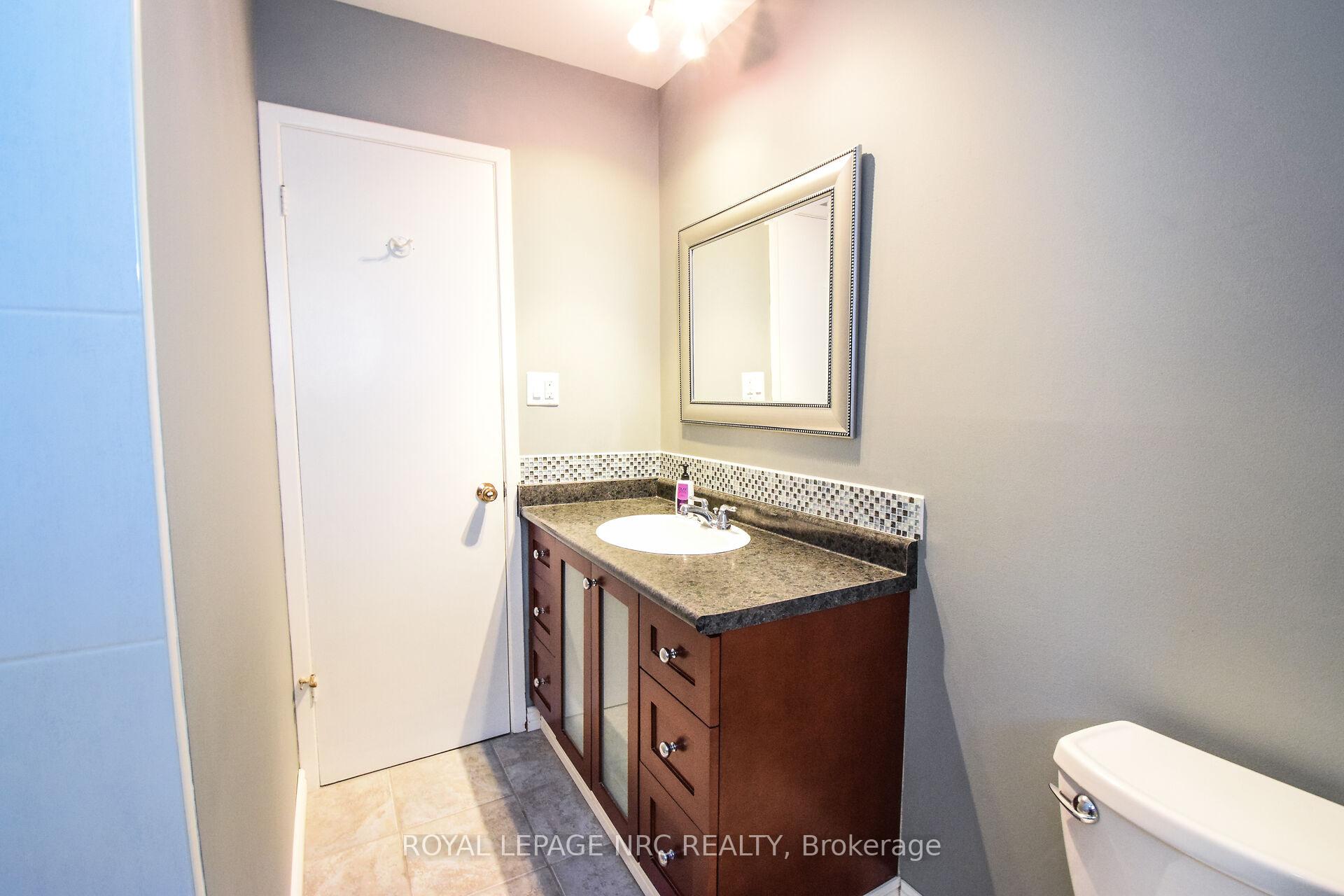Photo 44 of 37 Rochelle Drive, St. Catharines, Bunting/Linwell — HOMEH