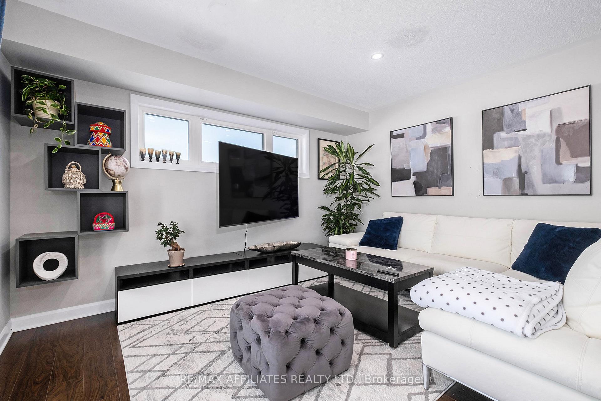 Photo 2 of Unit 6, 106 Chakra Street W, Ottawa, Barrhaven - Heritage Park — HOMEH