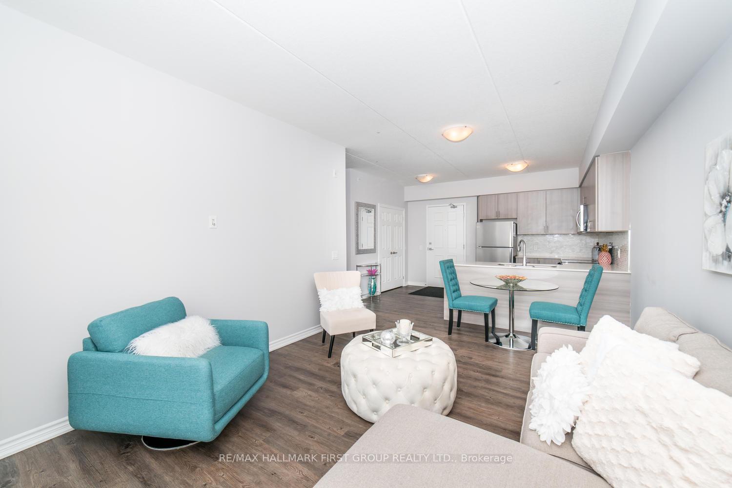 Photo 9 of Unit 210, 290 Liberty Street, Clarington, Bowmanville — HOMEH
