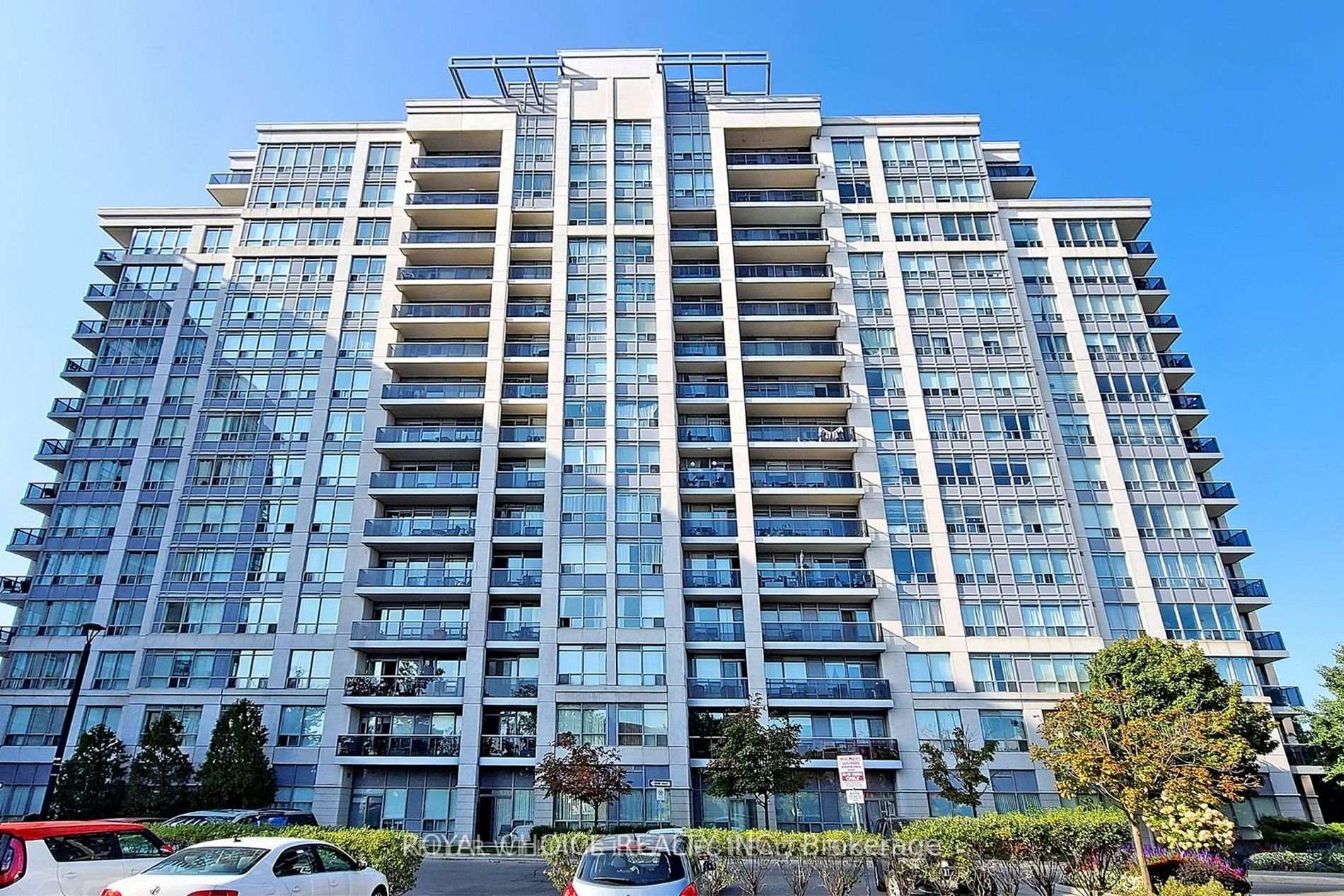 Photo 1 of Unit 710, 50 Disera Drive, Vaughan, Beverley Glen — HOMEH