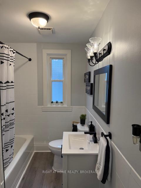 Photo 33 of 183 Rosslyn Avenue S, Hamilton, Delta — HOMEH