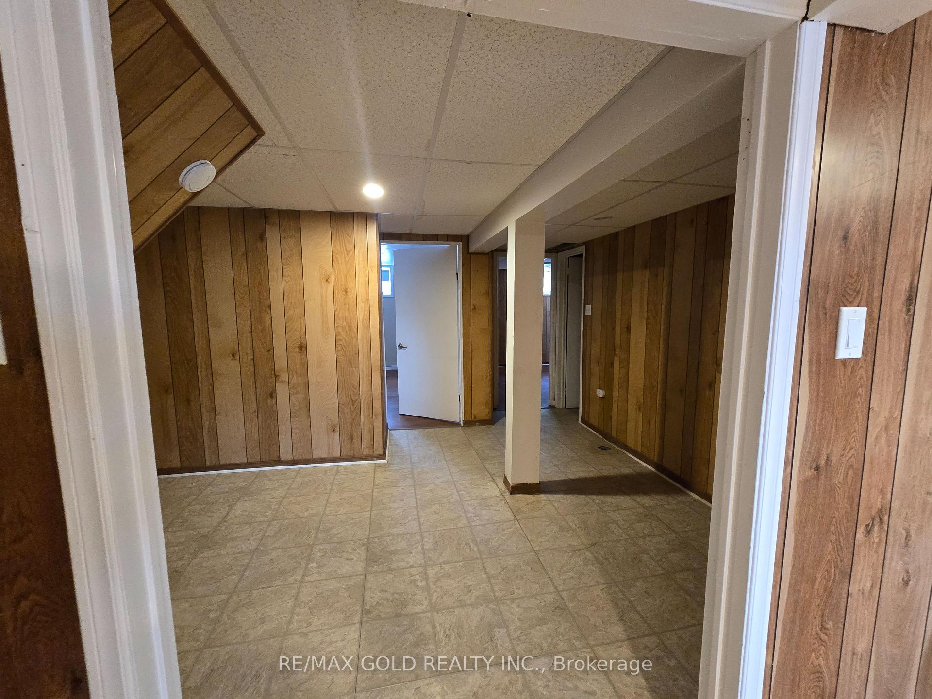 Photo 16 of 69 Alexandria Crescent, Brampton, Avondale — HOMEH