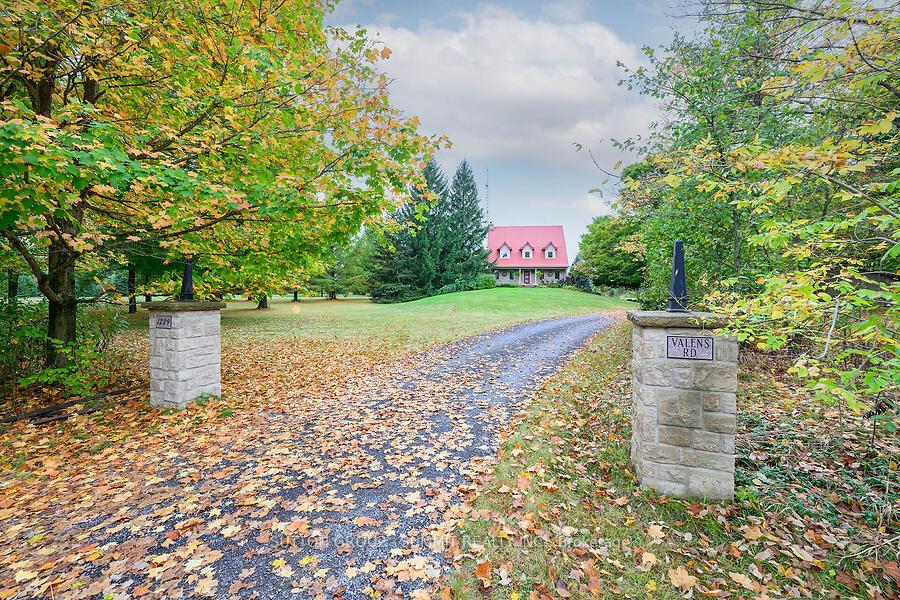 Photo 1 of 1229 Valens Road, Hamilton, Rural Flamborough — HOMEH