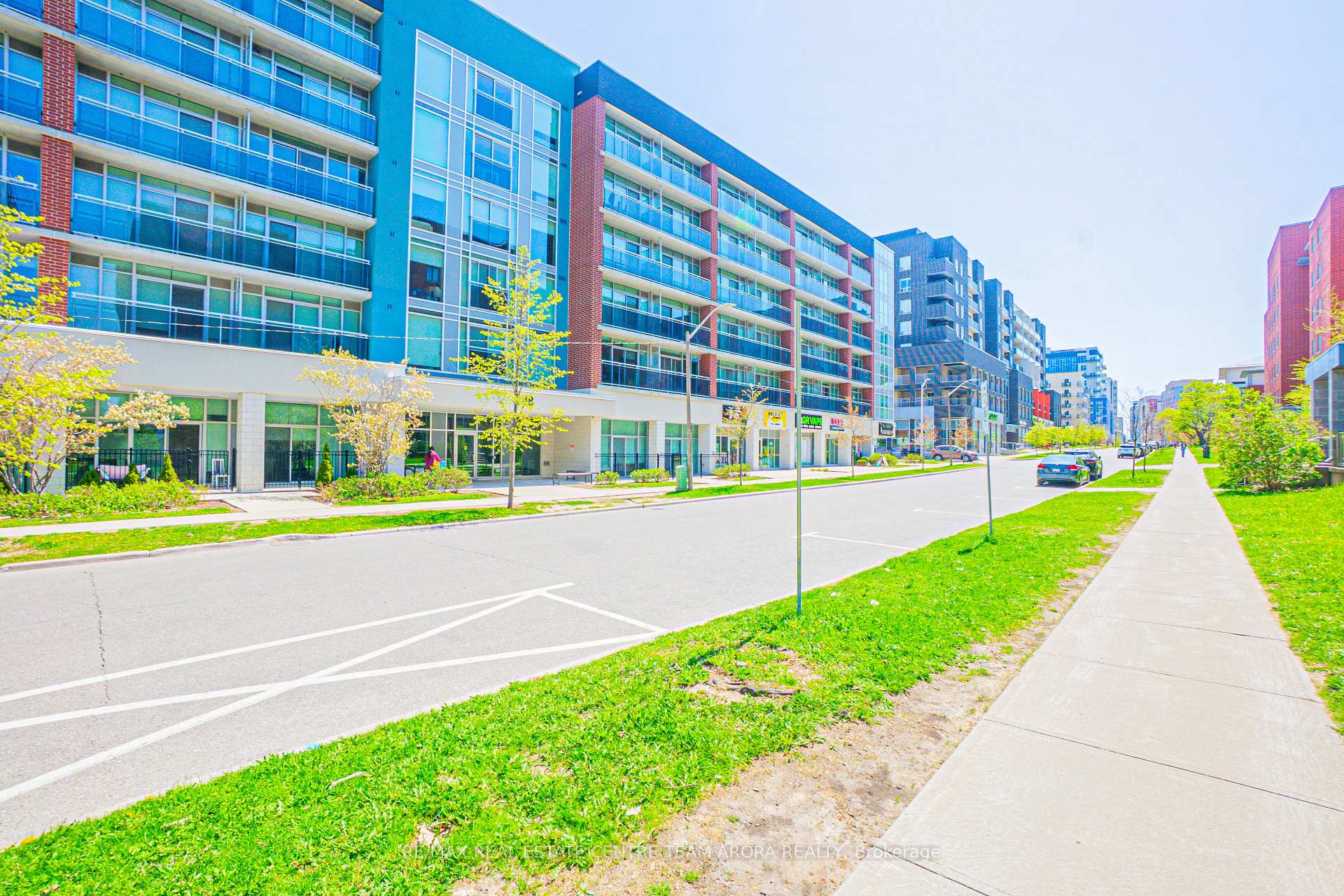 Photo 2 of Unit 415, 308 Lester Street, Waterloo, Beechwood/University — HOMEH