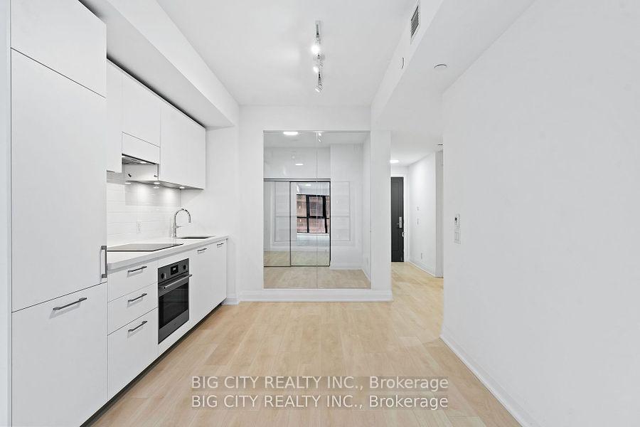 Photo 8 of Unit 909, 33 Frederick Todd Way, Toronto, Thorncliffe Park — HOMEH