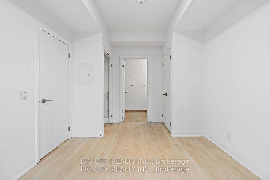 Photo 20 of Unit 909, 33 Frederick Todd Way, Toronto, Thorncliffe Park — HOMEH