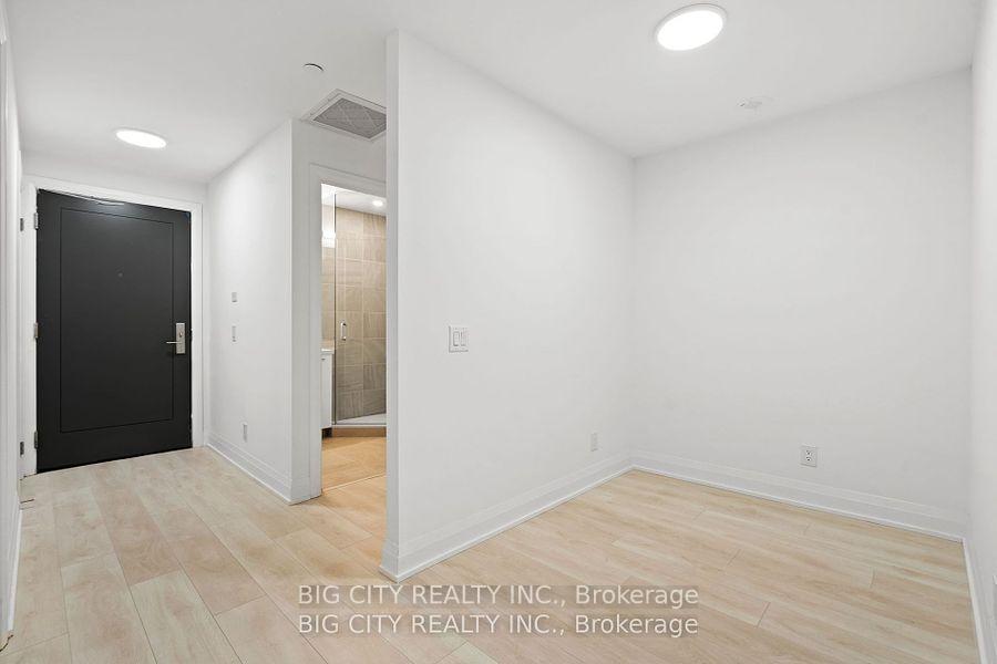 Photo 25 of Unit 909, 33 Frederick Todd Way, Toronto, Thorncliffe Park — HOMEH