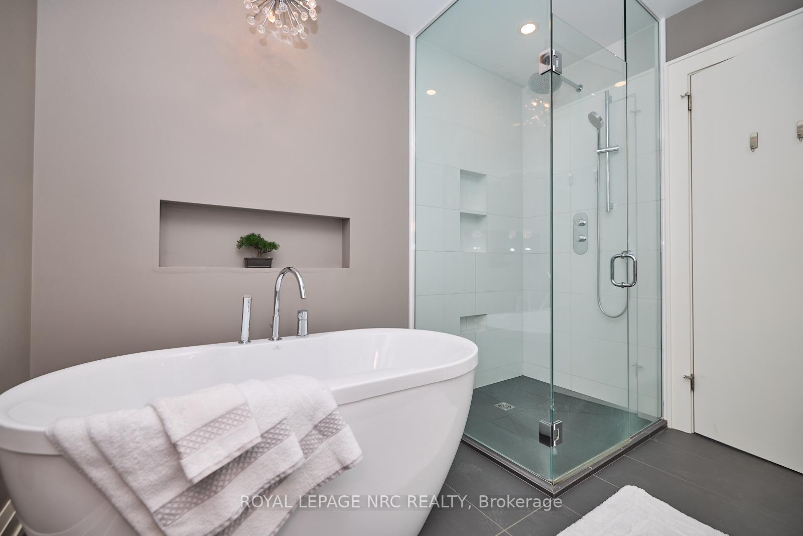 Photo 17 of 165 Dalhousie Avenue, St. Catharines, Port Dalhousie — HOMEH