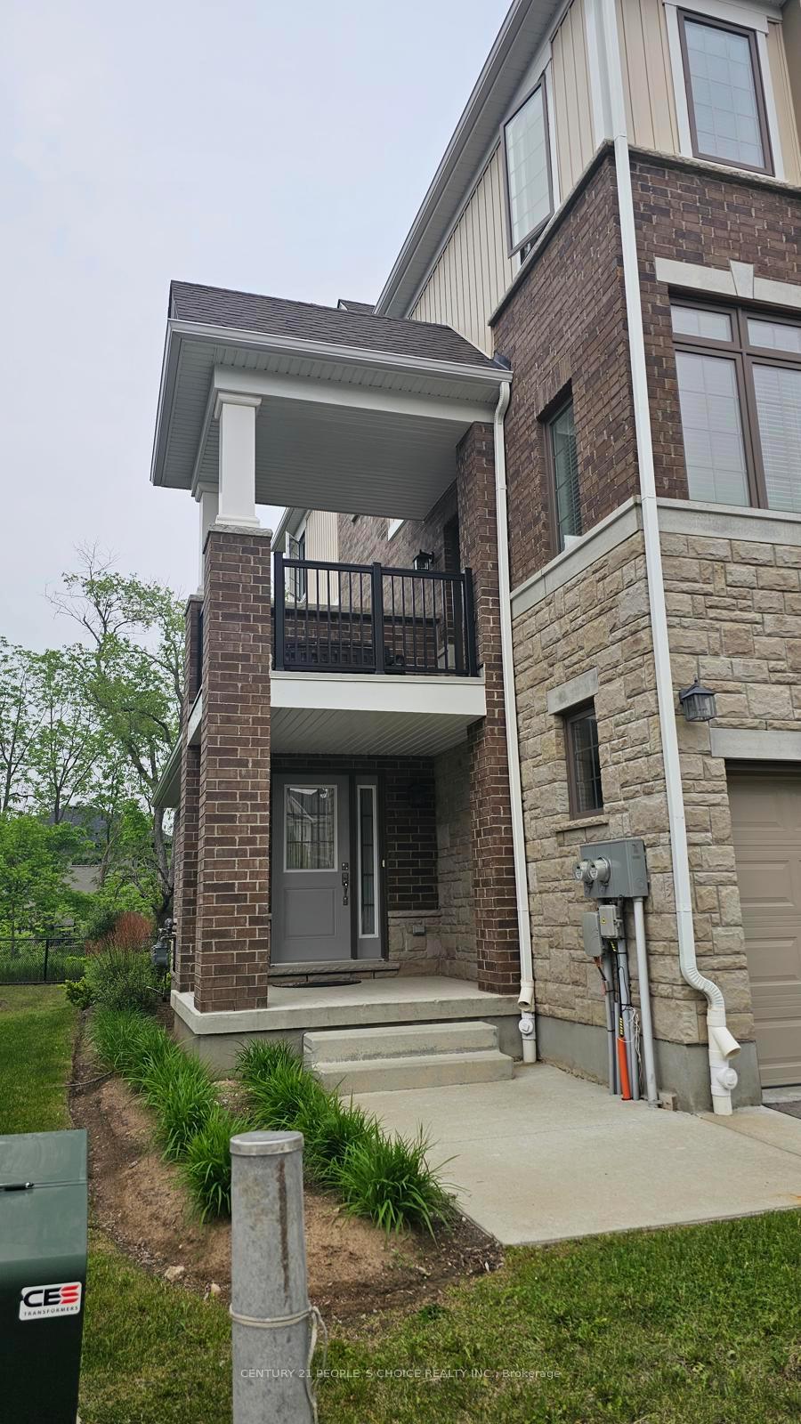 Photo 2 of 48 Bank Swallow Crescent, Kitchener, Doon South — HOMEH