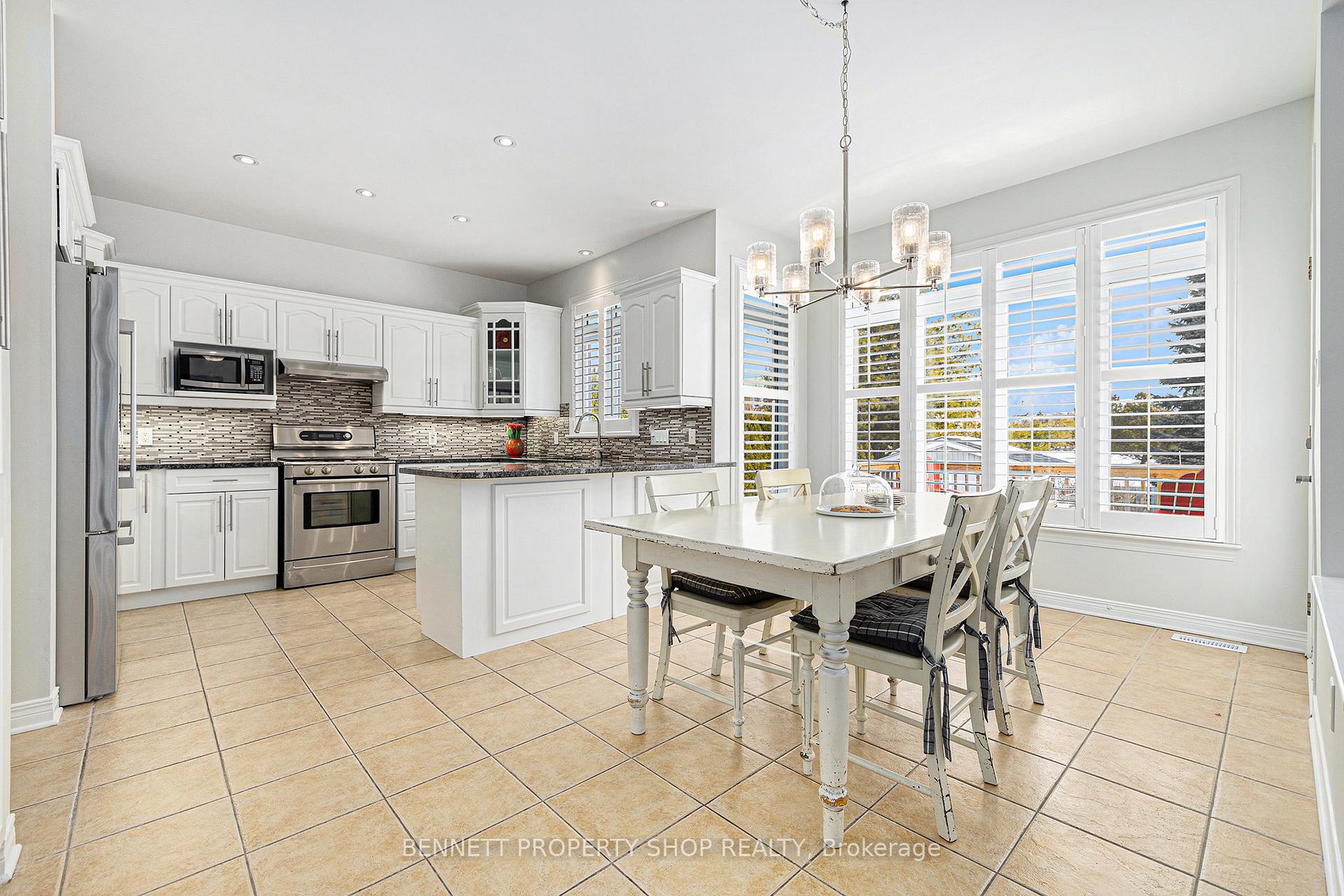 Photo 3 of 1 Granite Ridge Drive, Ottawa, Stittsville (Central) — HOMEH