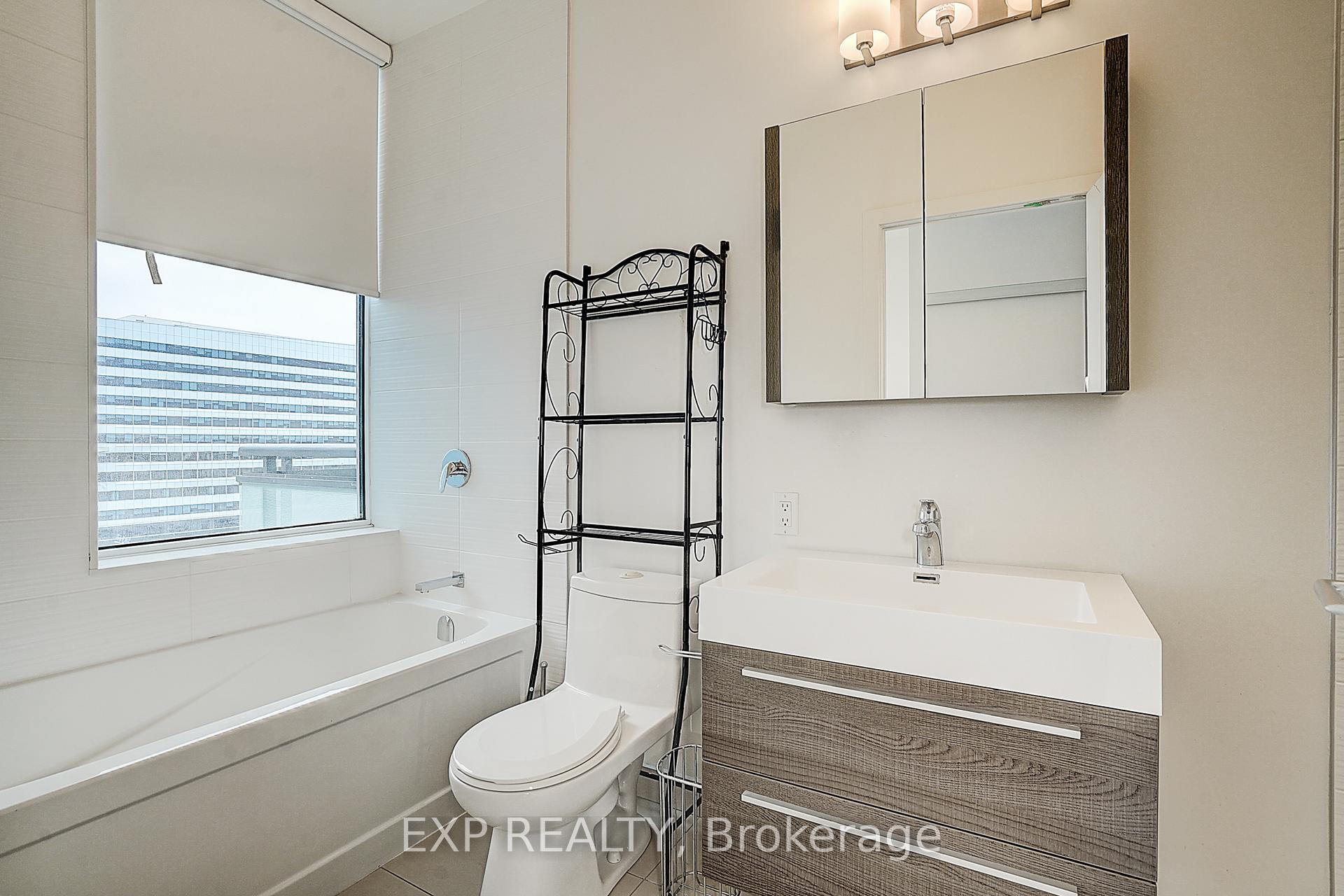 Photo 10 of Unit J803, 8081 Birchmount Road, Markham, Unionville — HOMEH