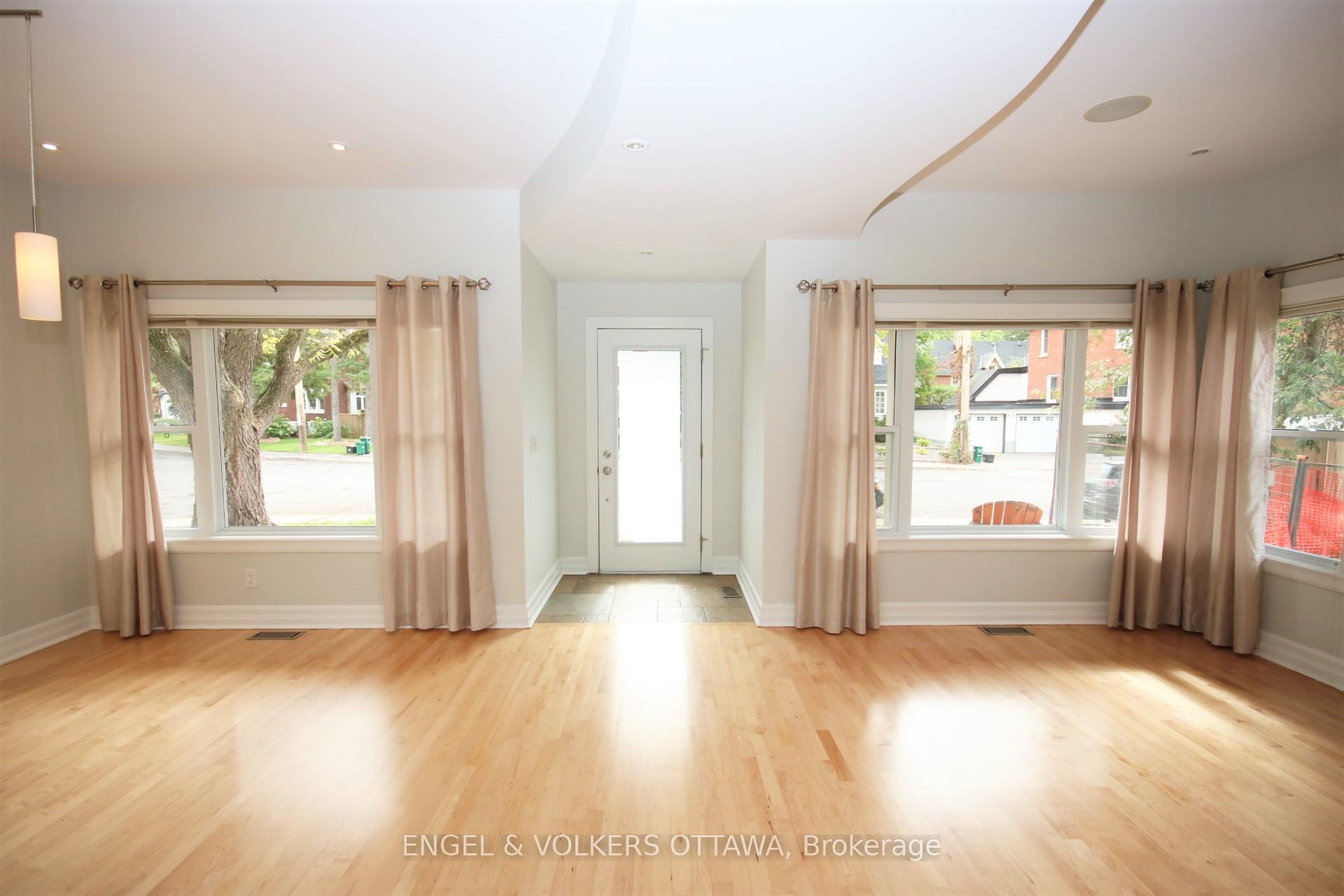 Photo 8 of 5 Mutchmor Road, Ottawa, Ottawa East — HOMEH