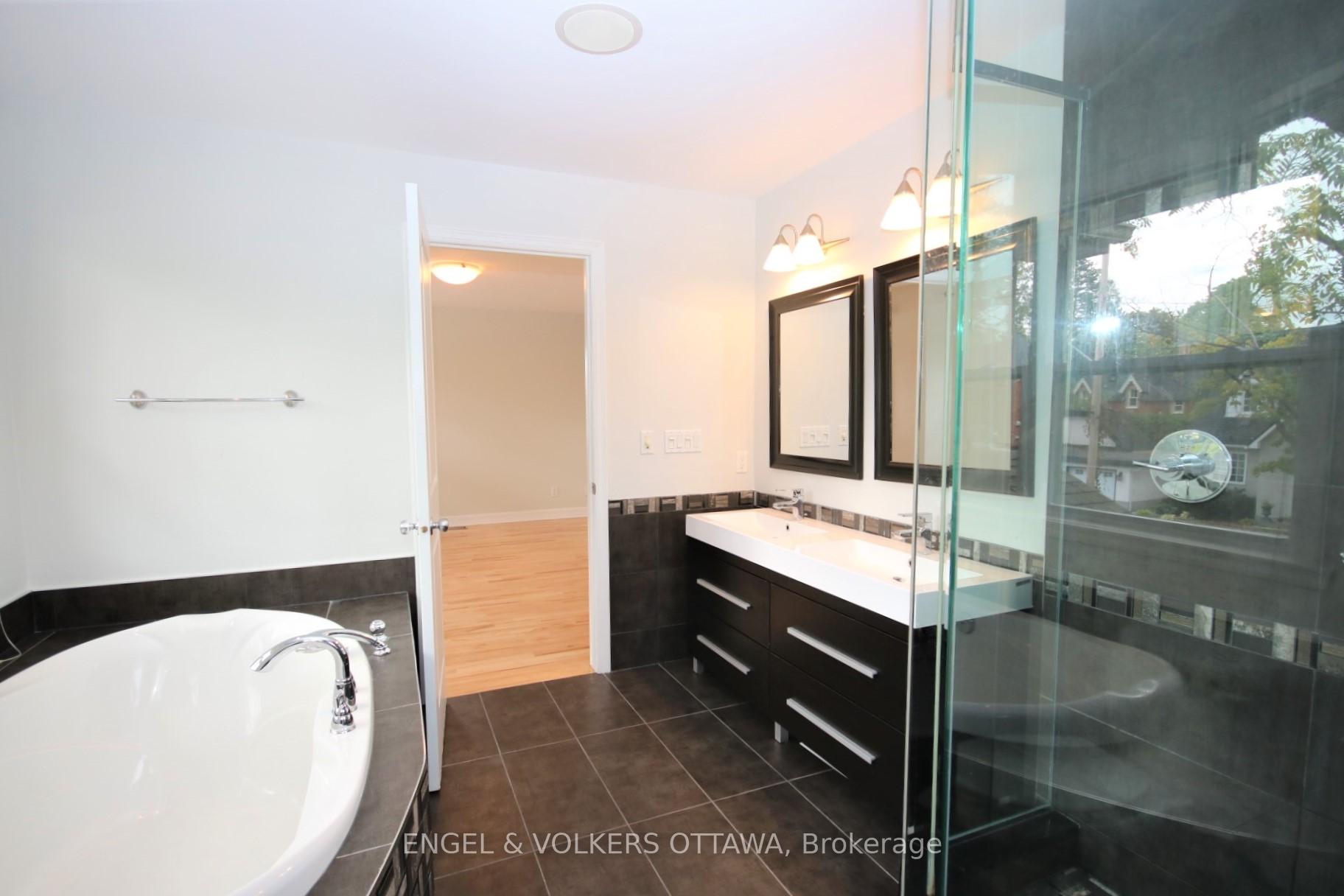 Photo 20 of 5 Mutchmor Road, Ottawa, Ottawa East — HOMEH