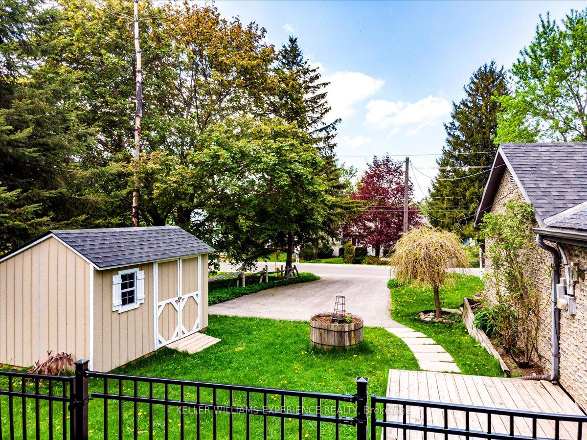 Photo 4 of 211 Foster Drive, Barrie, Painswick North — HOMEH