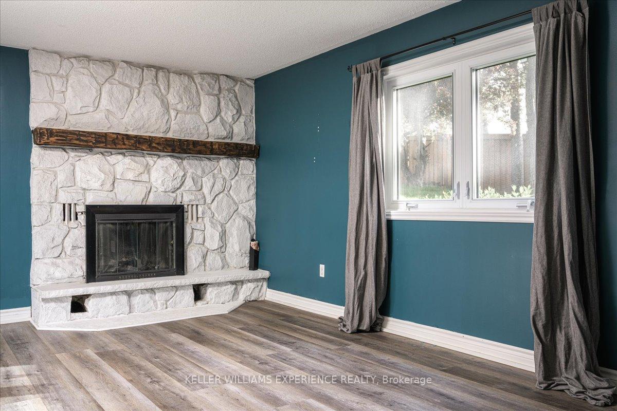 Photo 23 of 211 Foster Drive, Barrie, Painswick North — HOMEH