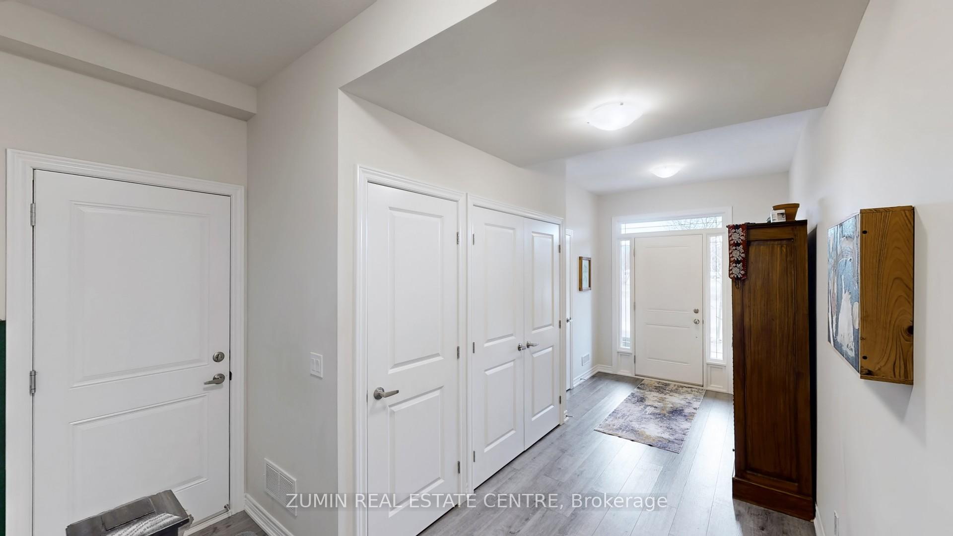 Photo 6 of 13 Picardy Drive, Hamilton, Stoney Creek Mountain — HOMEH