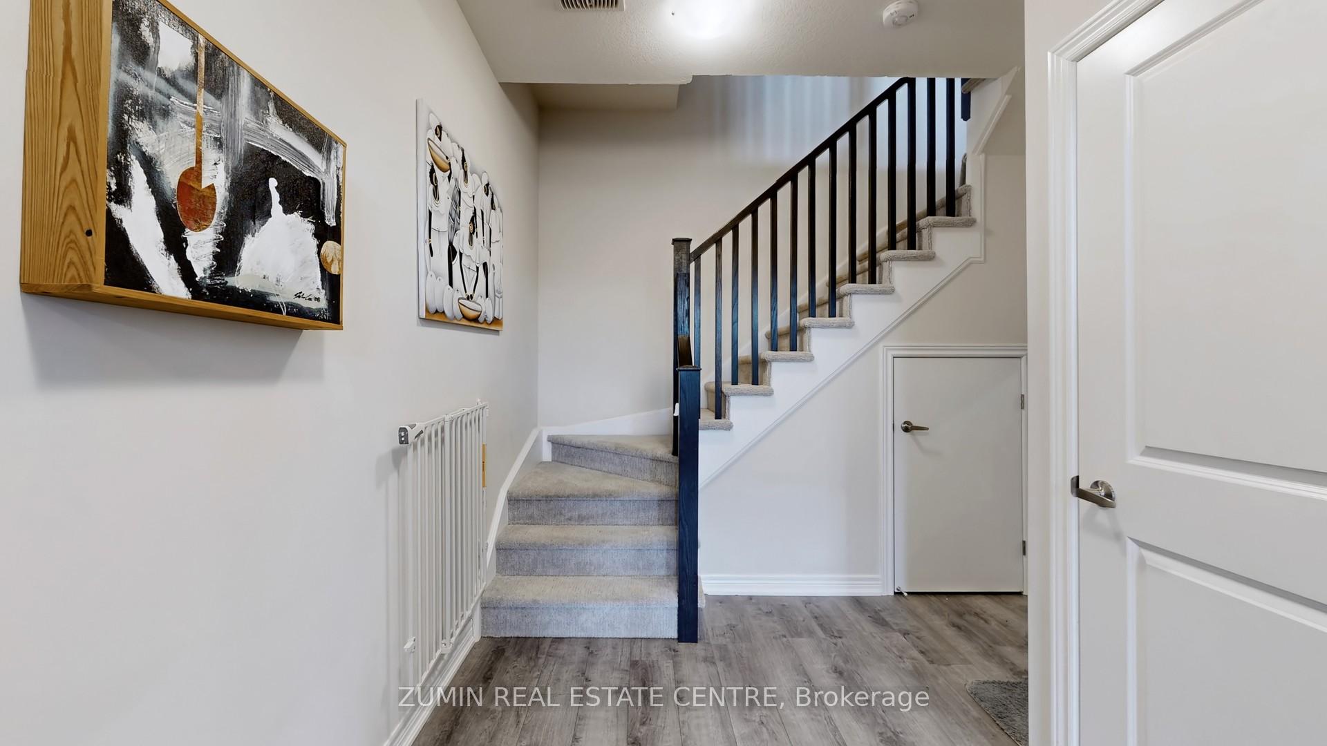 Photo 8 of 13 Picardy Drive, Hamilton, Stoney Creek Mountain — HOMEH