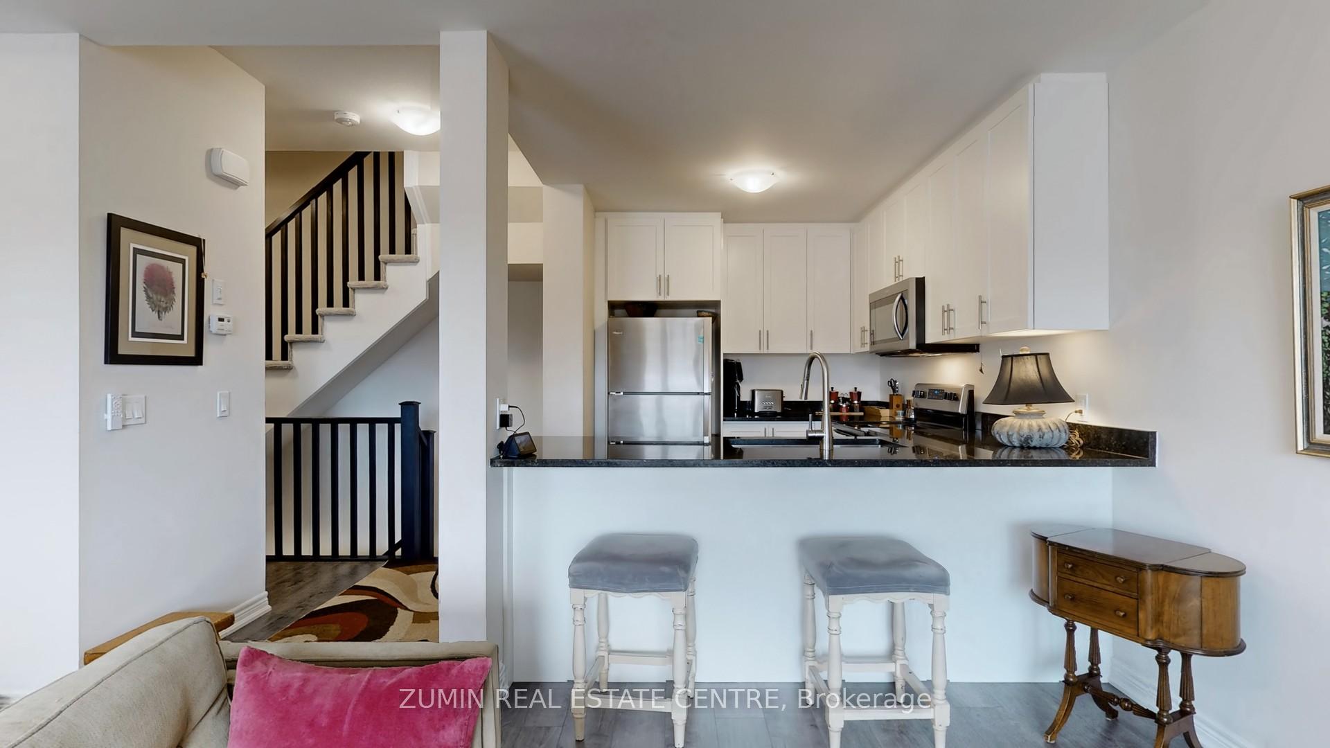 Photo 12 of 13 Picardy Drive, Hamilton, Stoney Creek Mountain — HOMEH