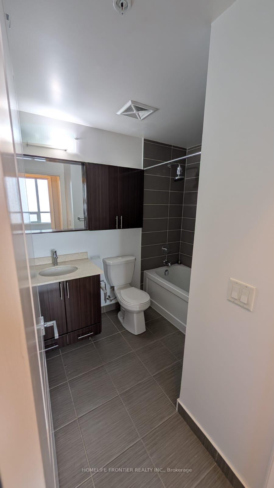 Photo 7 of Unit 1201, 85 North Park Road, Vaughan, Beverley Glen — HOMEH