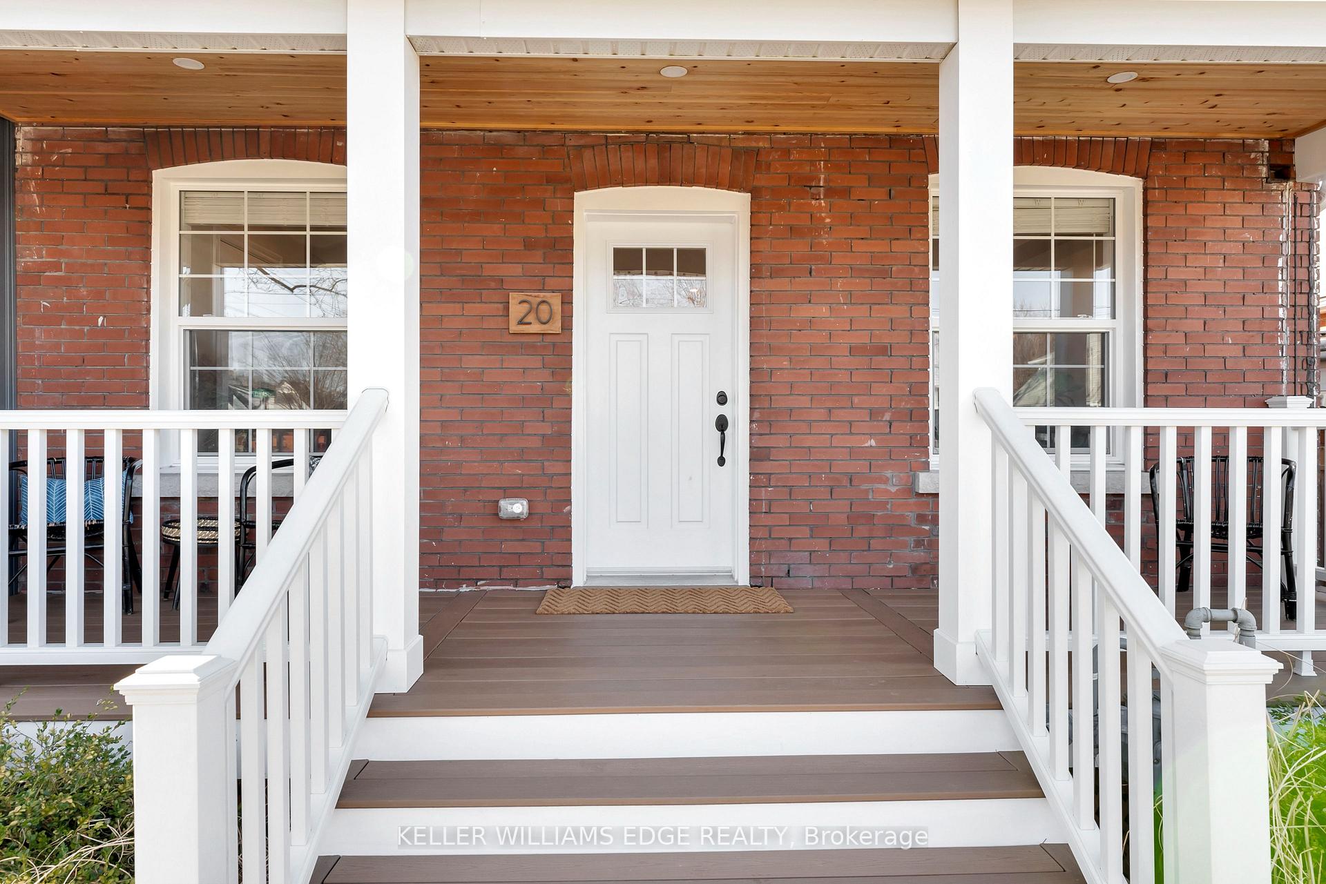 Photo 6 of 20 Crockett Street, Hamilton, Eastmount — HOMEH