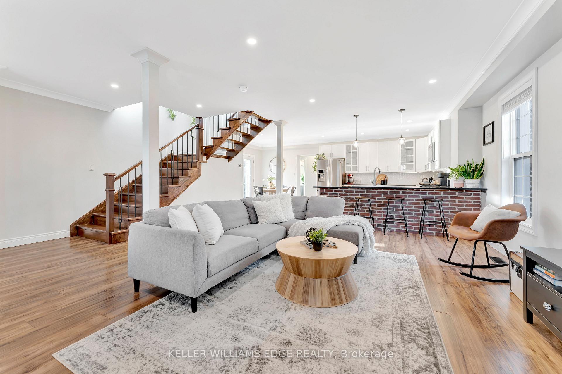 Photo 7 of 20 Crockett Street, Hamilton, Eastmount — HOMEH