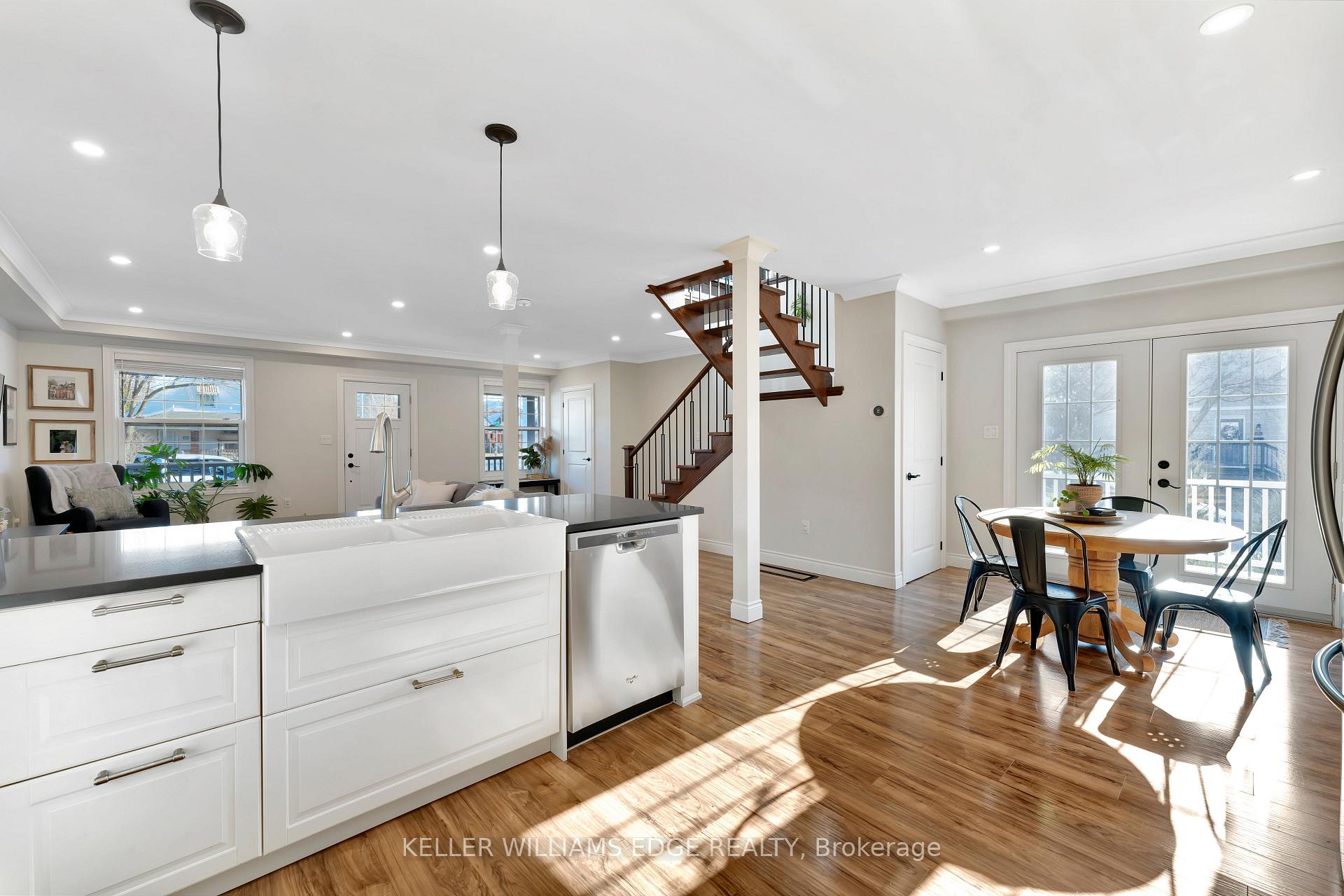 Photo 13 of 20 Crockett Street, Hamilton, Eastmount — HOMEH