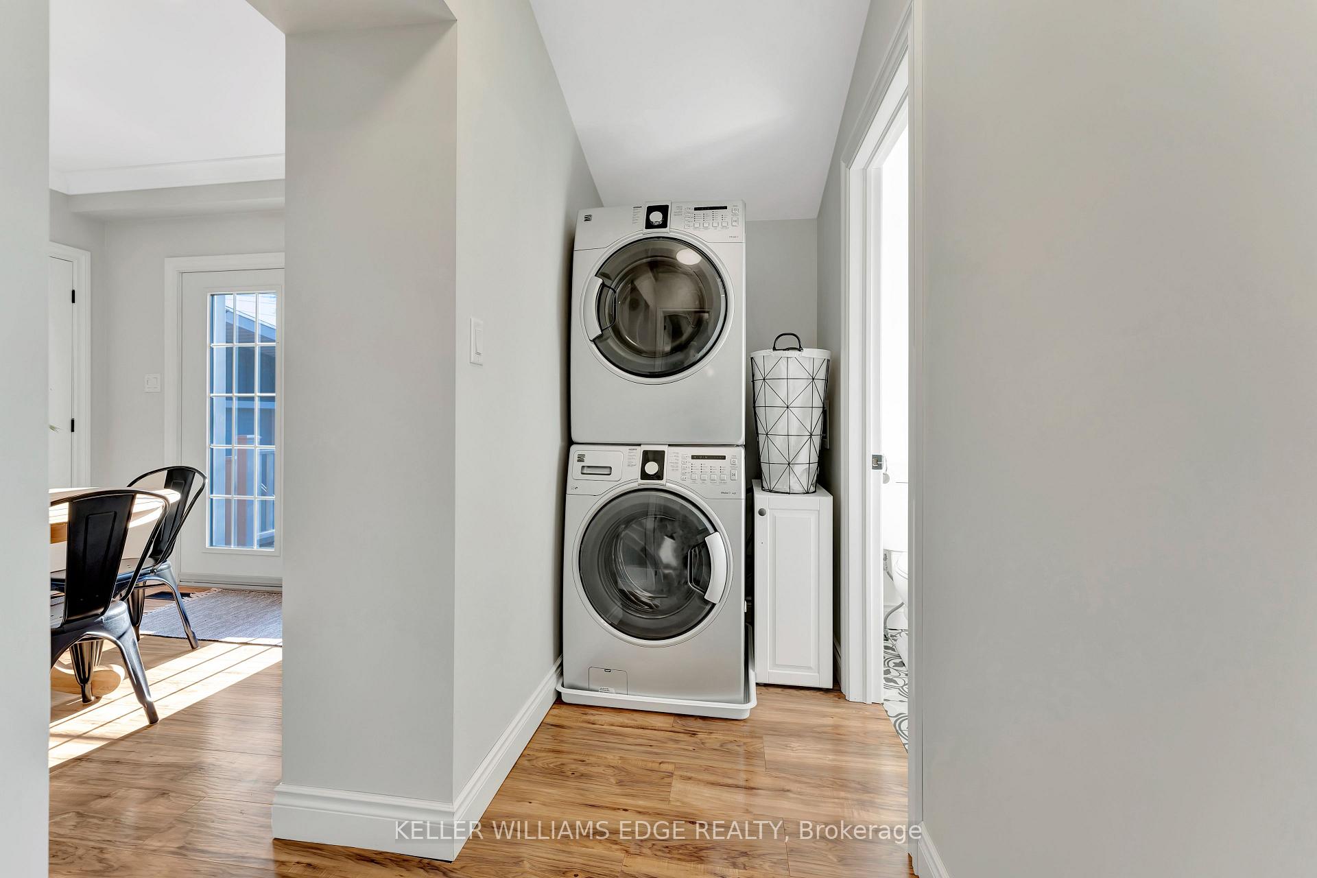 Photo 16 of 20 Crockett Street, Hamilton, Eastmount — HOMEH