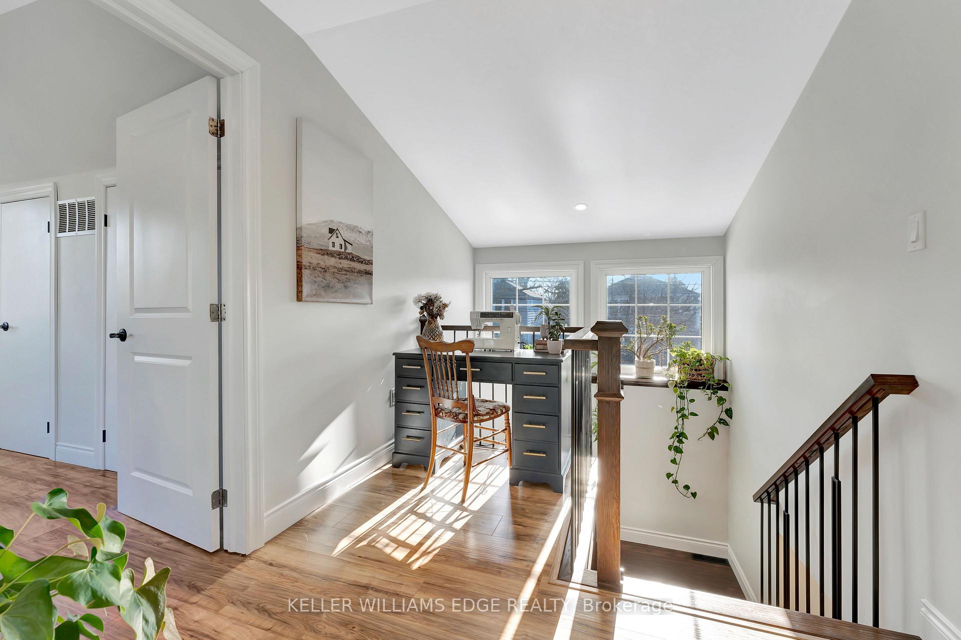 Photo 23 of 20 Crockett Street, Hamilton, Eastmount — HOMEH