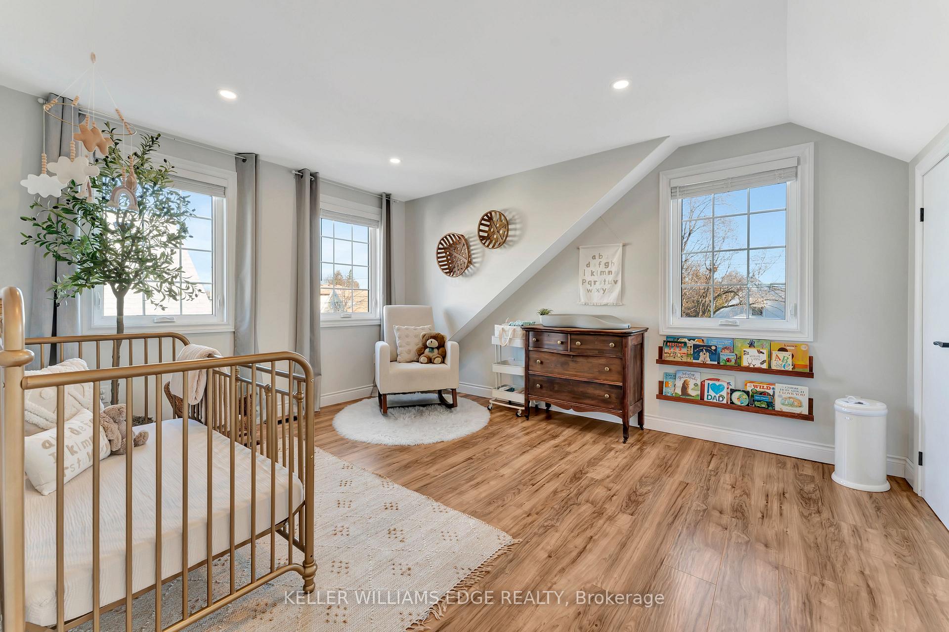 Photo 26 of 20 Crockett Street, Hamilton, Eastmount — HOMEH