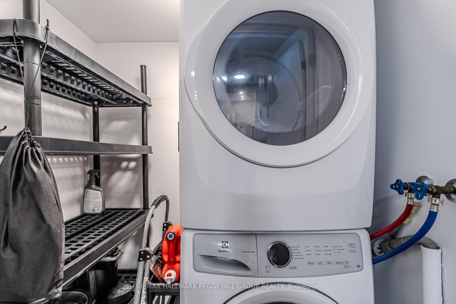 Photo 9 of Unit 1406, 75 Ellen Street, Barrie, City Centre — HOMEH