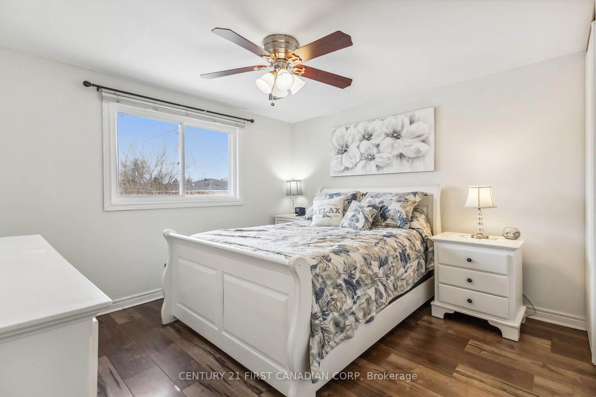 Photo 17 of 28 Warren Crescent, St. Thomas — HOMEH